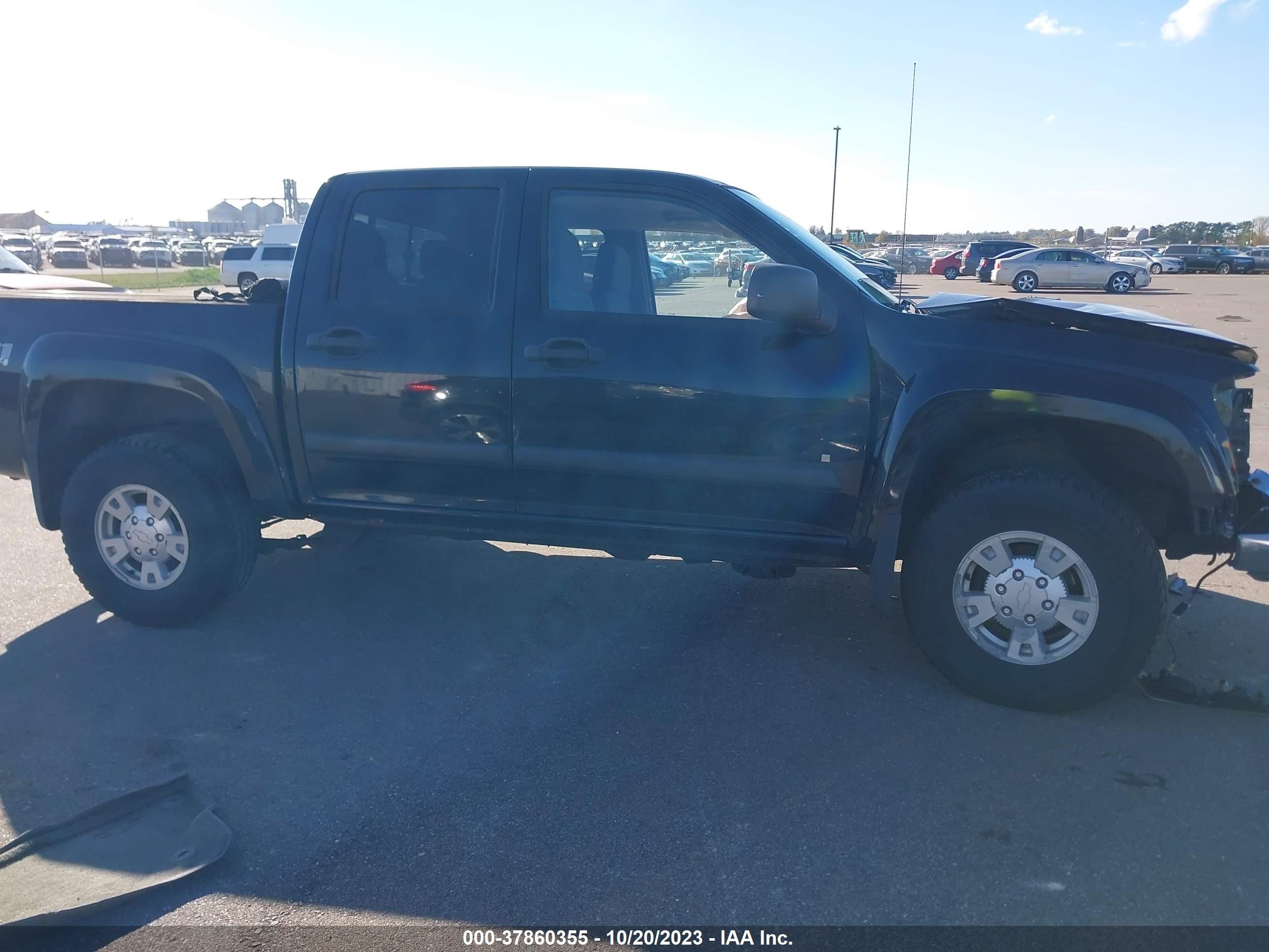 Photo 12 VIN: 1GCDT136868245525 - CHEVROLET COLORADO 