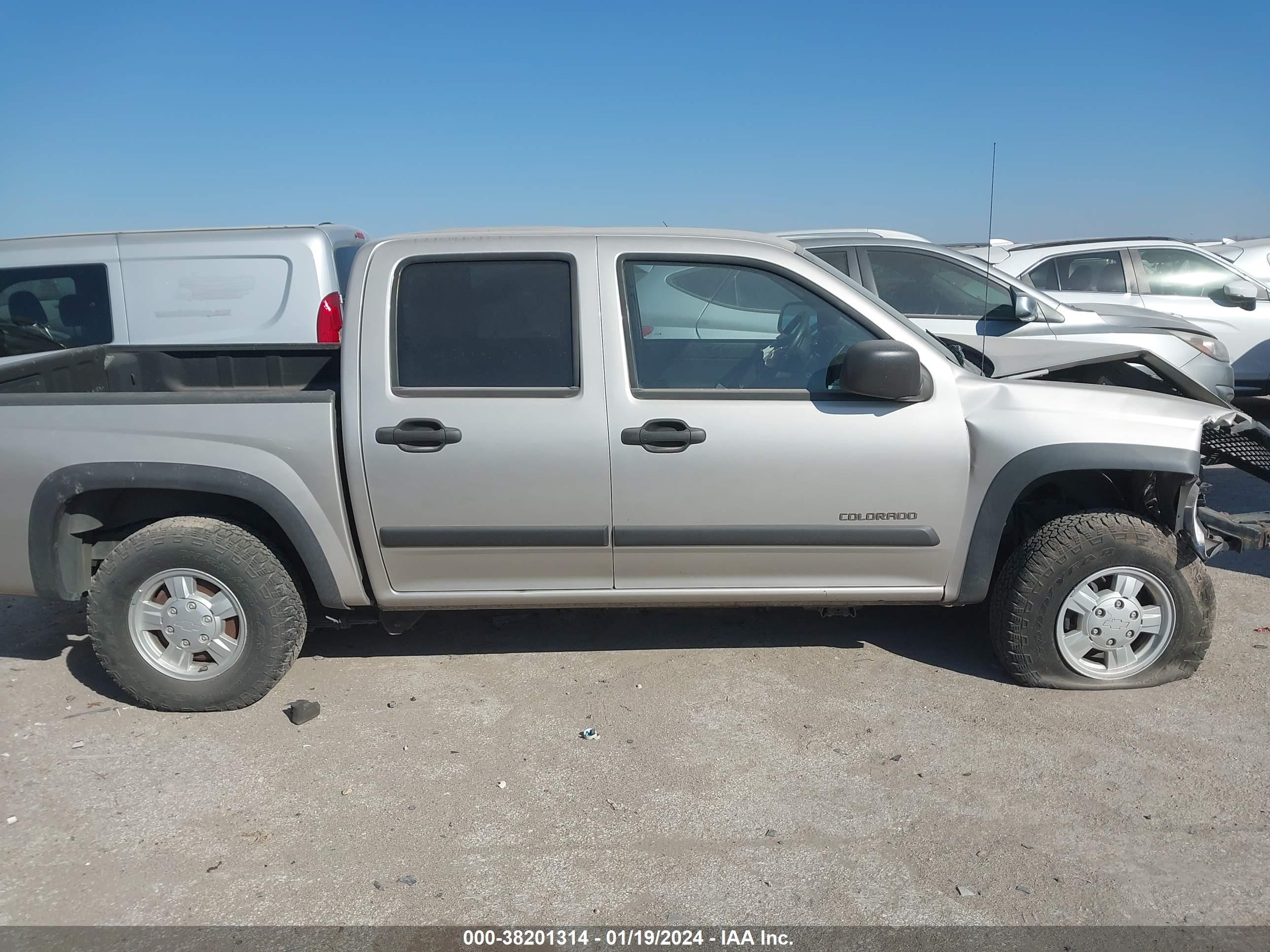 Photo 12 VIN: 1GCDT136958281464 - CHEVROLET COLORADO 