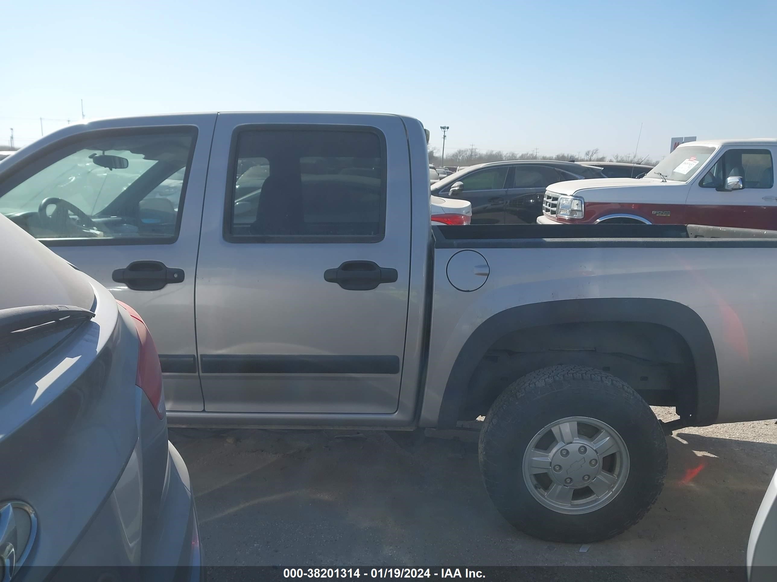 Photo 13 VIN: 1GCDT136958281464 - CHEVROLET COLORADO 