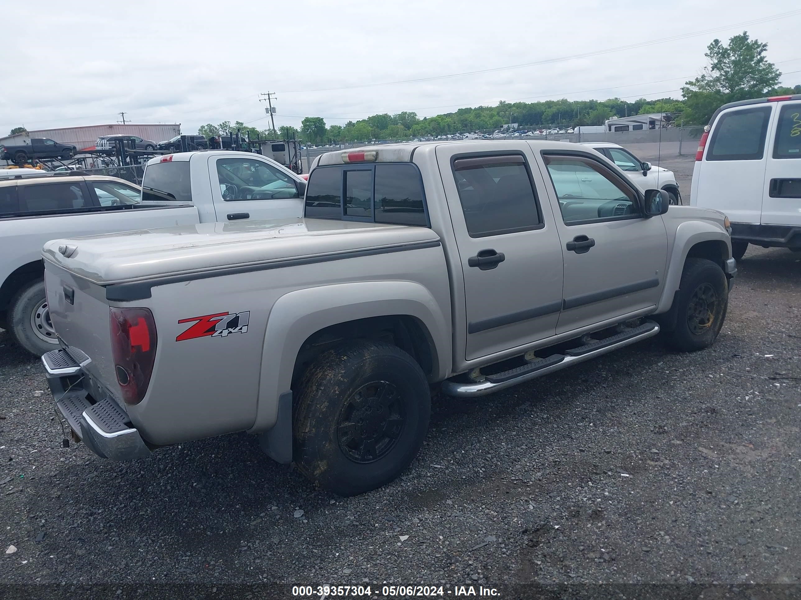 Photo 3 VIN: 1GCDT136968308812 - CHEVROLET COLORADO 