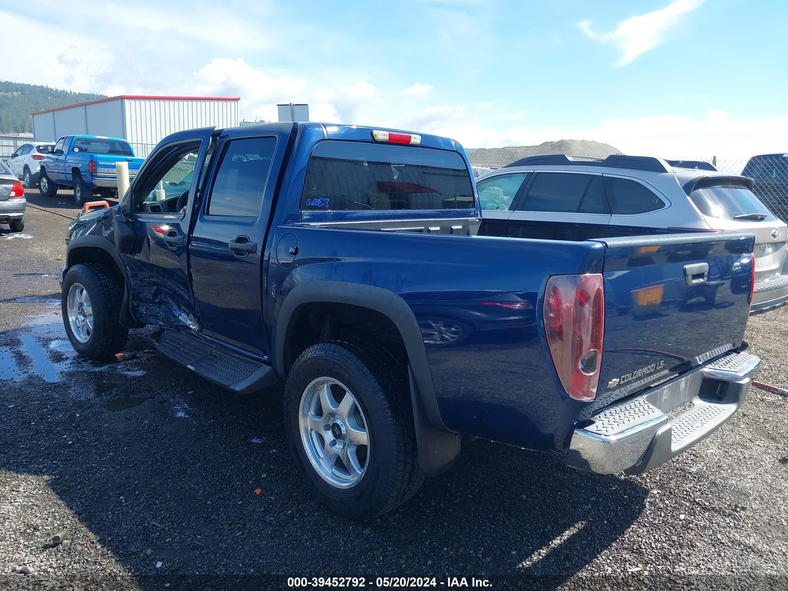 Photo 2 VIN: 1GCDT136X48186619 - CHEVROLET COLORADO 