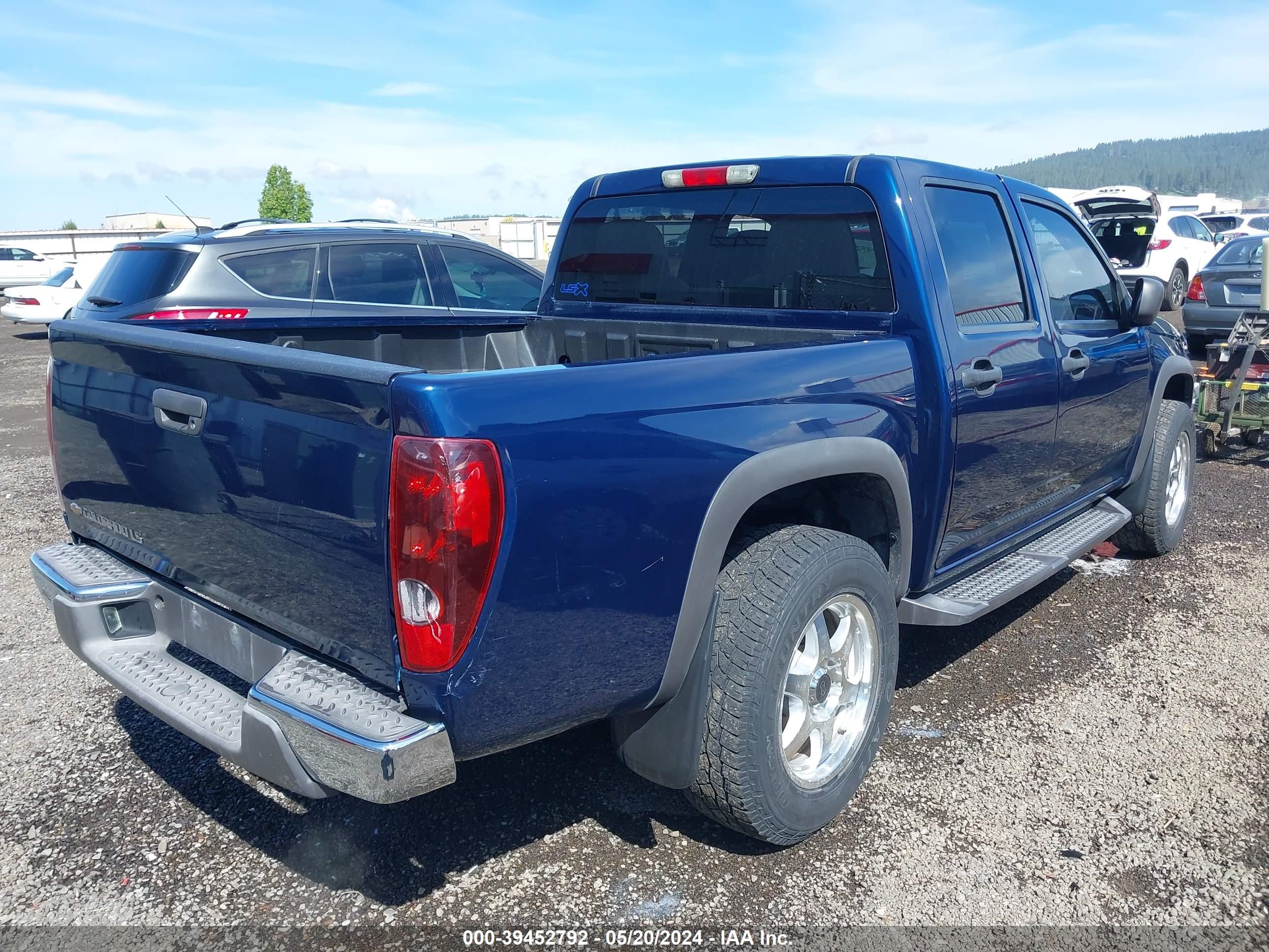 Photo 3 VIN: 1GCDT136X48186619 - CHEVROLET COLORADO 