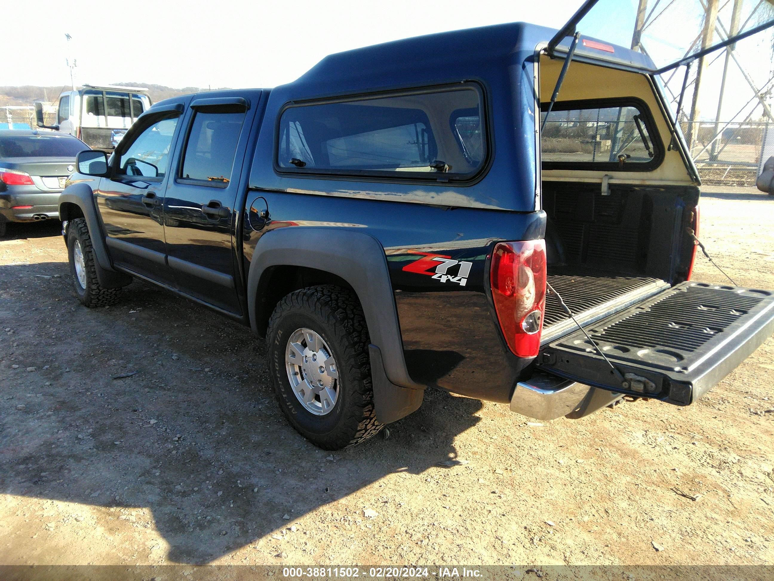 Photo 2 VIN: 1GCDT13E178212150 - CHEVROLET COLORADO 