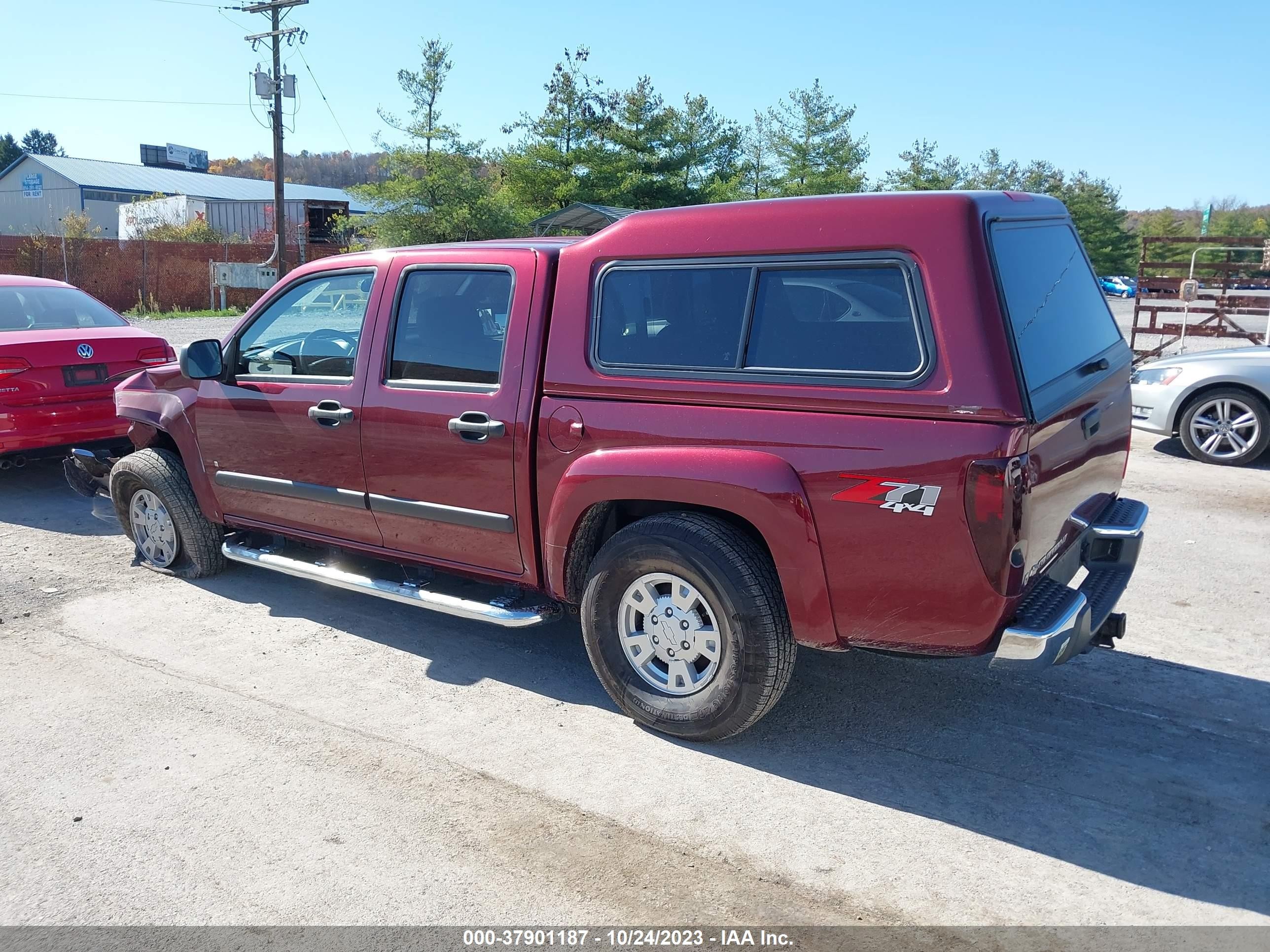 Photo 2 VIN: 1GCDT13E288170086 - CHEVROLET COLORADO 