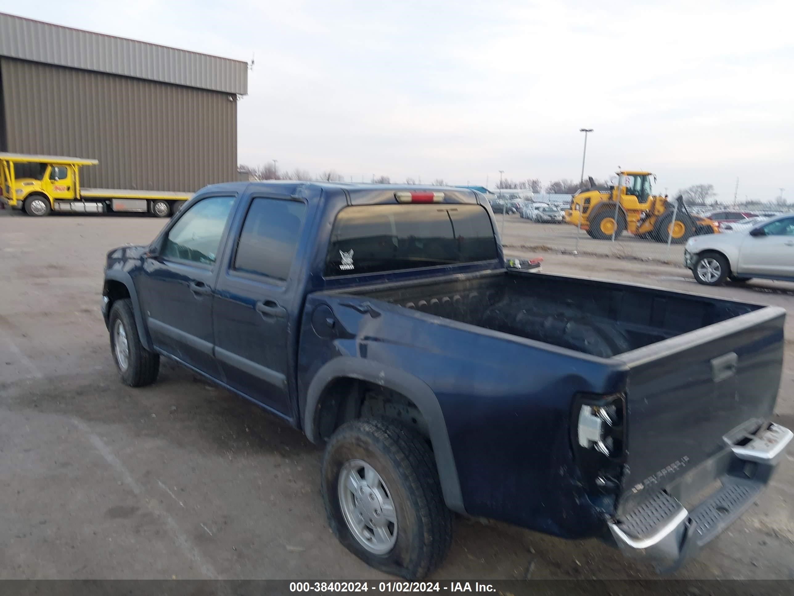 Photo 2 VIN: 1GCDT13E478215737 - CHEVROLET COLORADO 