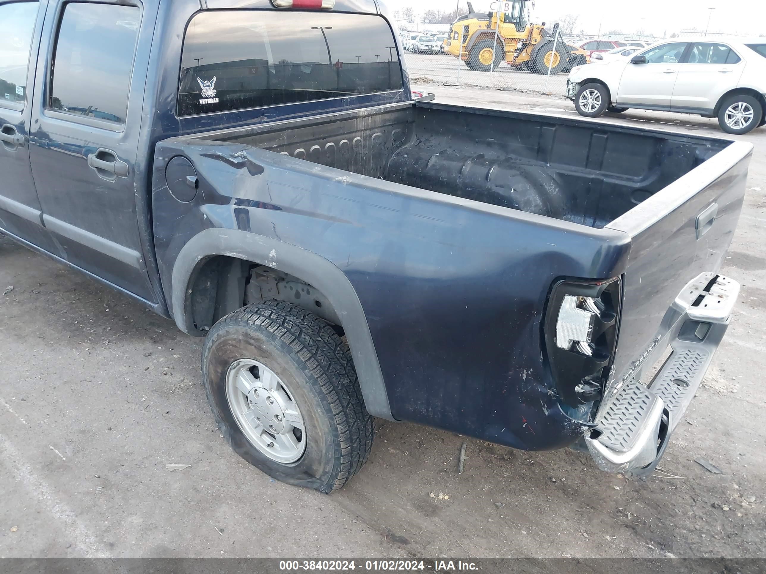 Photo 5 VIN: 1GCDT13E478215737 - CHEVROLET COLORADO 