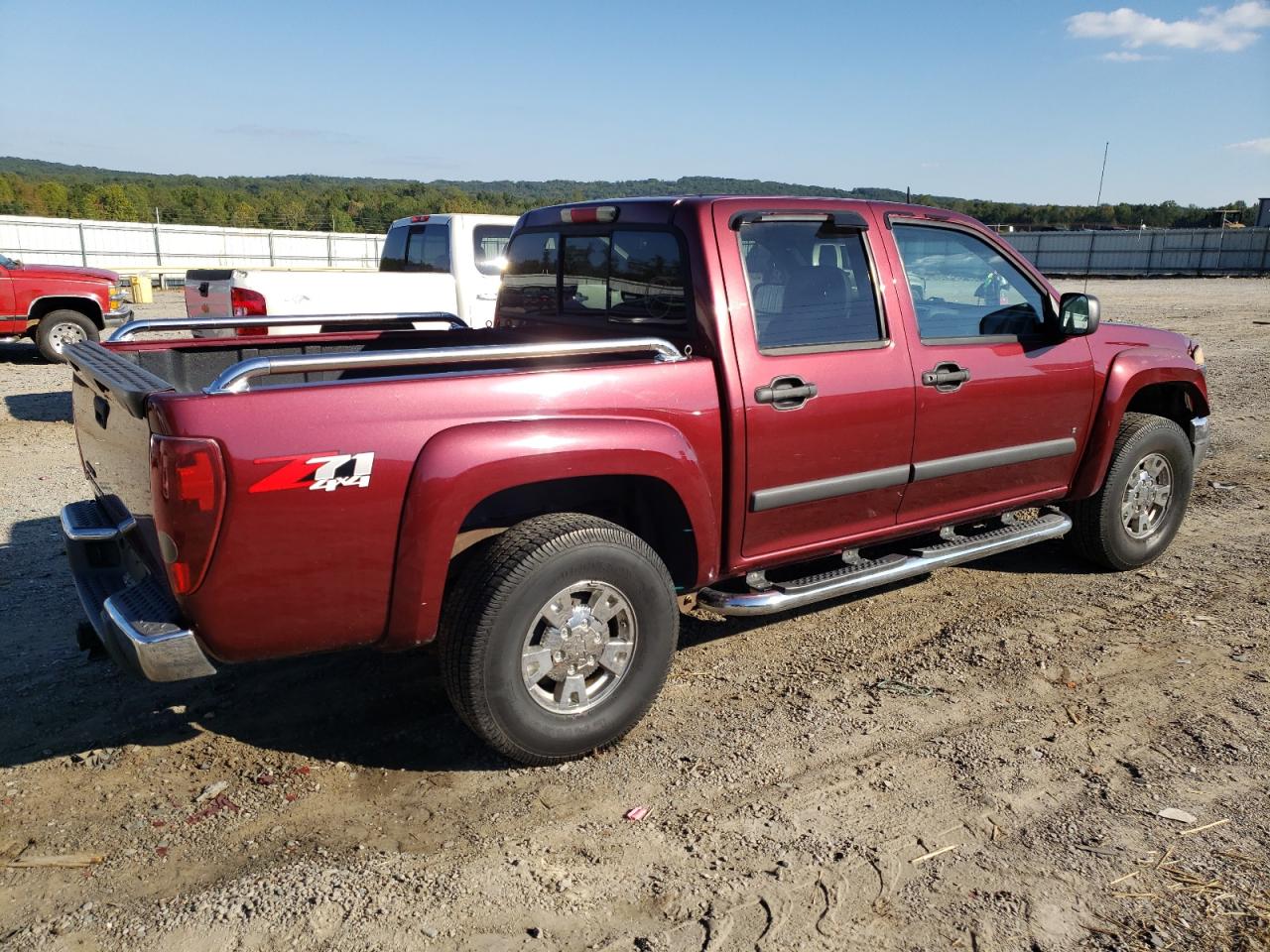 Photo 2 VIN: 1GCDT13E588156134 - CHEVROLET COLORADO 