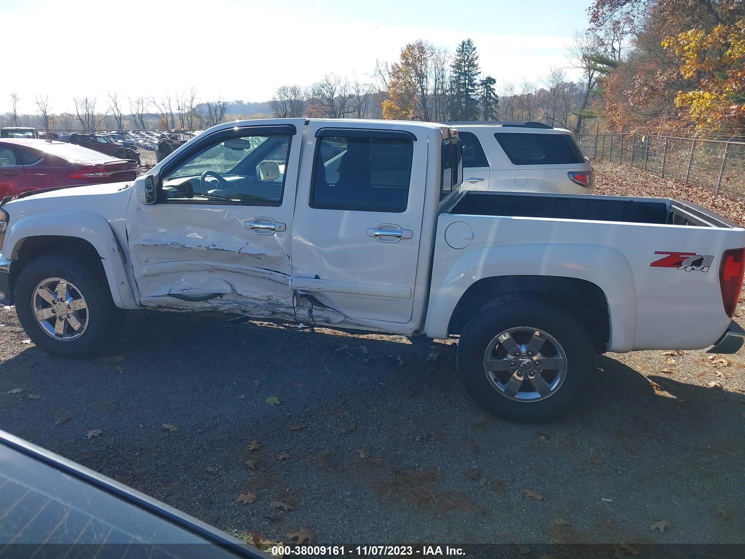 Photo 13 VIN: 1GCDT13EX98121834 - CHEVROLET COLORADO 