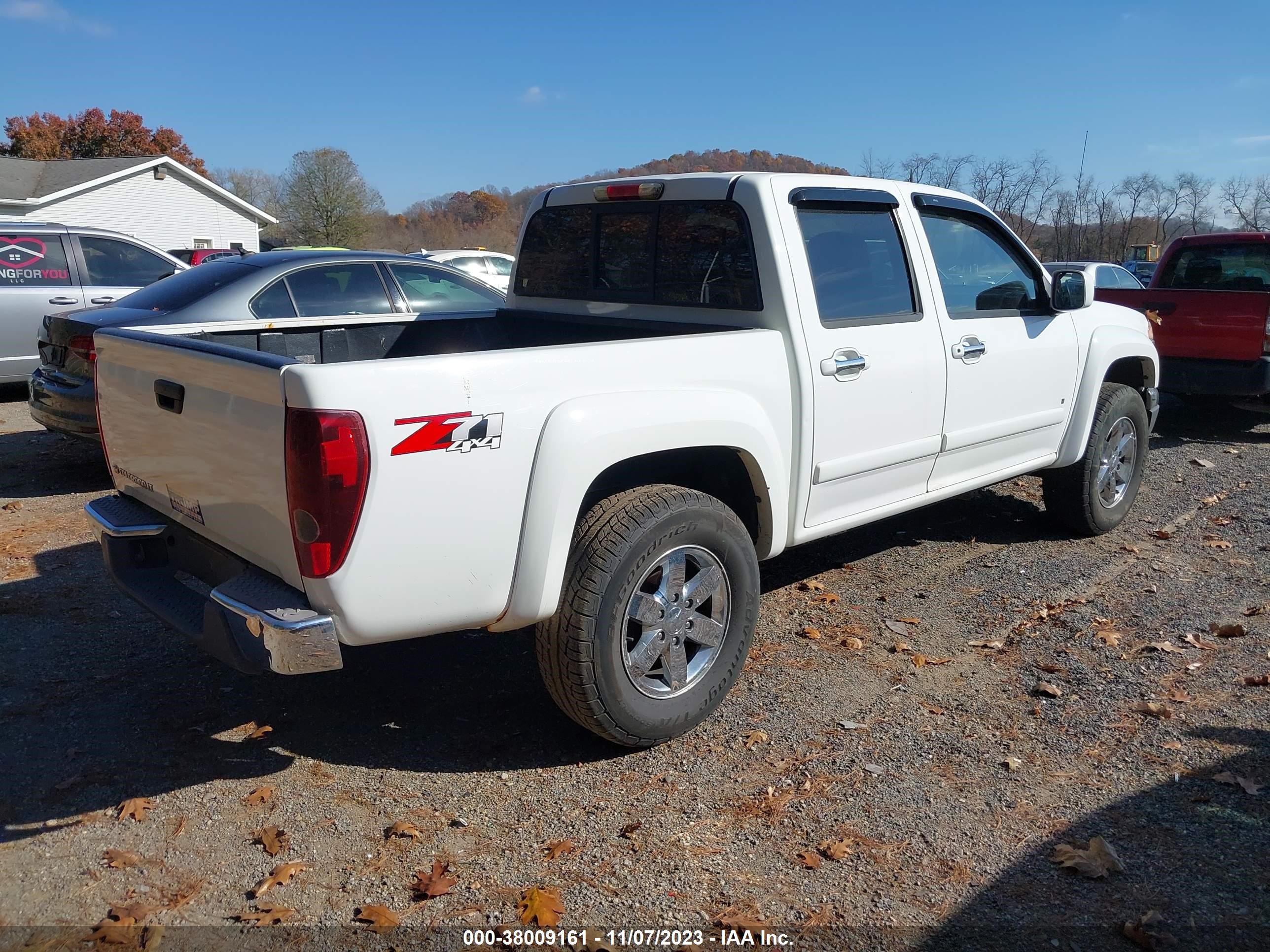 Photo 3 VIN: 1GCDT13EX98121834 - CHEVROLET COLORADO 