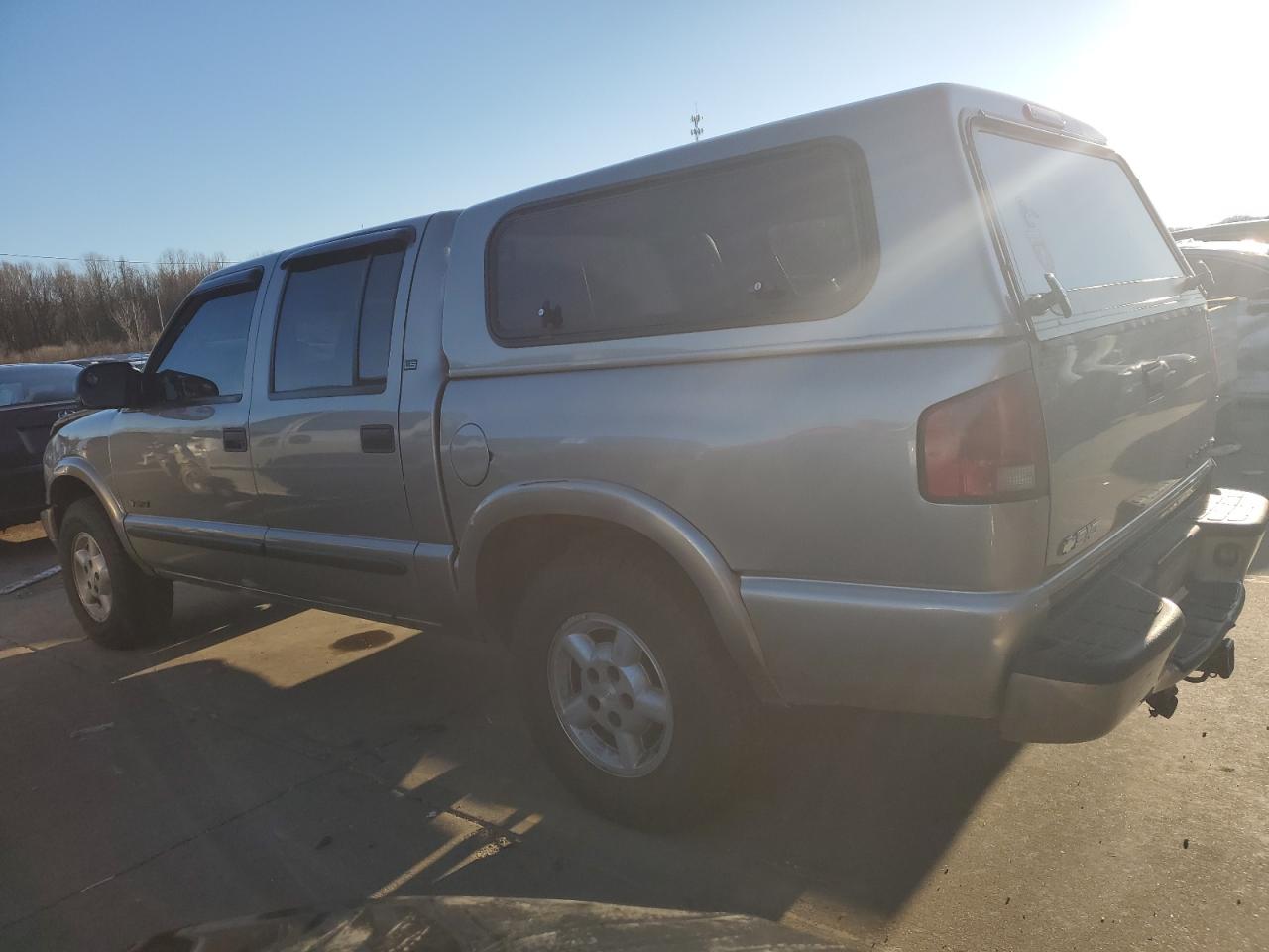 Photo 1 VIN: 1GCDT13X24K140441 - CHEVROLET S-10 PICKUP 