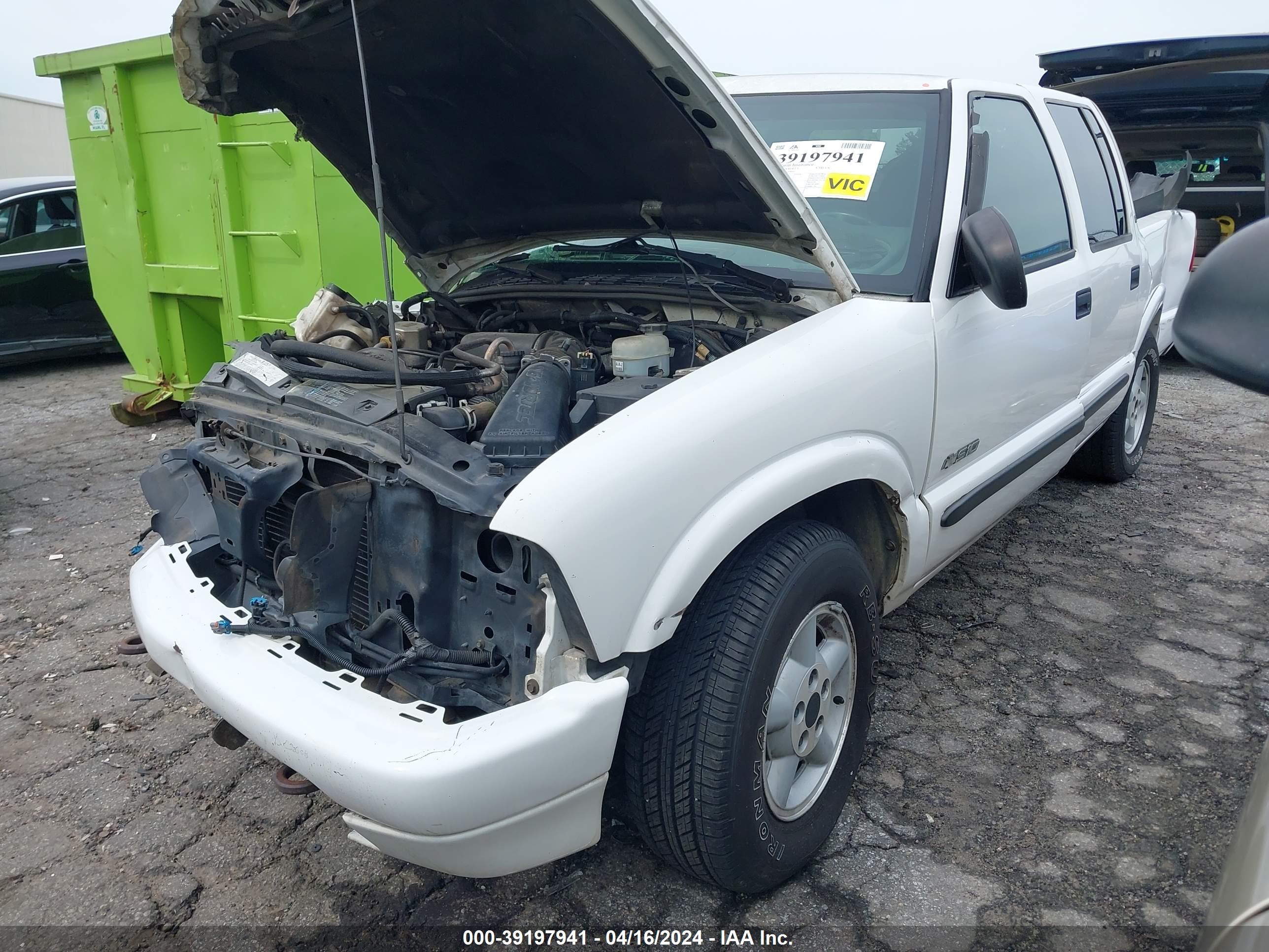 Photo 1 VIN: 1GCDT13X44K138092 - CHEVROLET S-10 PICKUP 