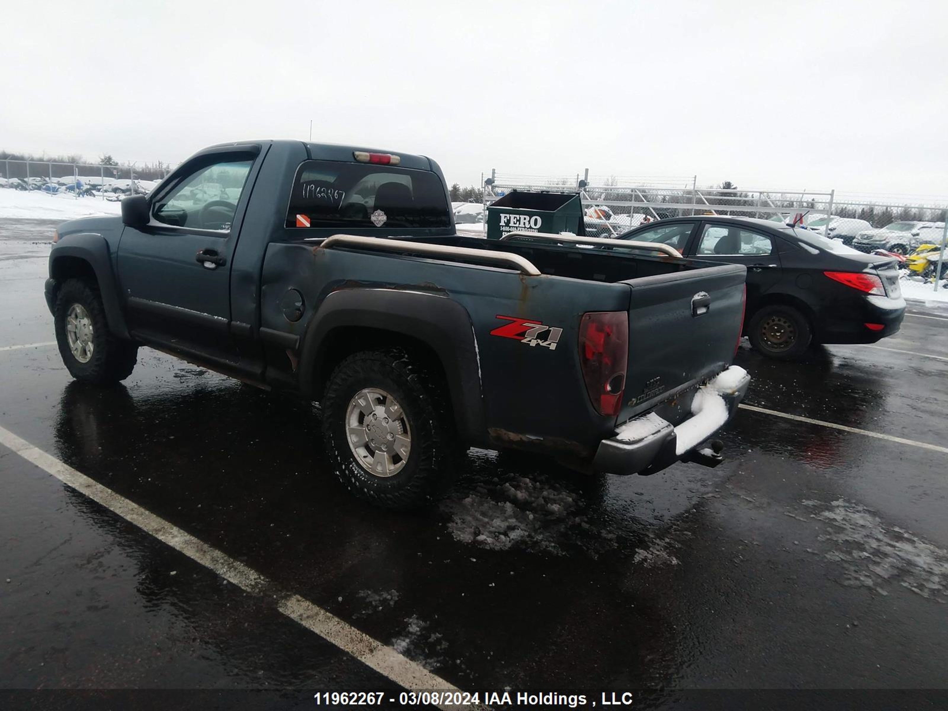 Photo 2 VIN: 1GCDT146268194117 - CHEVROLET COLORADO 