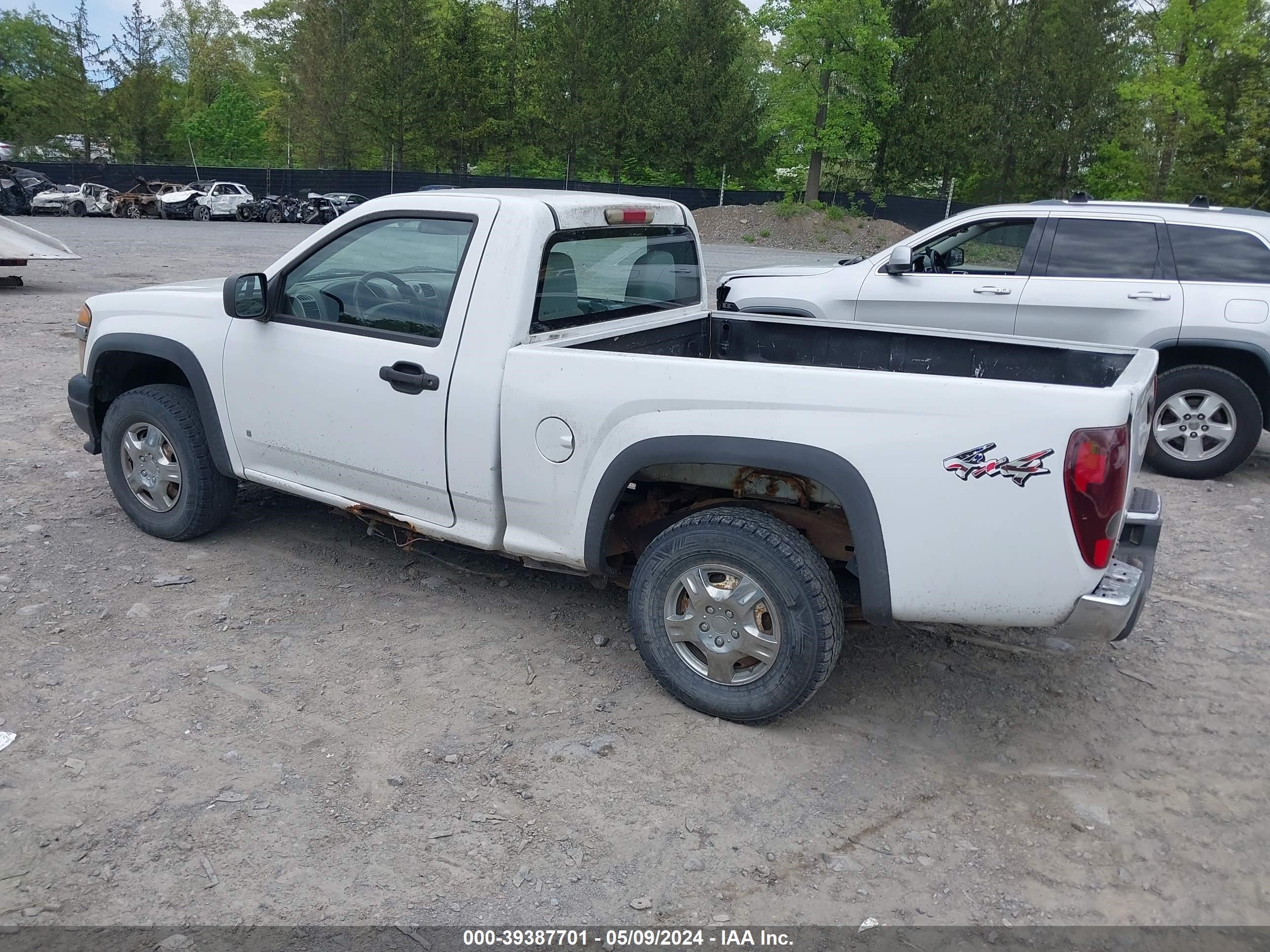 Photo 2 VIN: 1GCDT149X78151477 - CHEVROLET COLORADO 