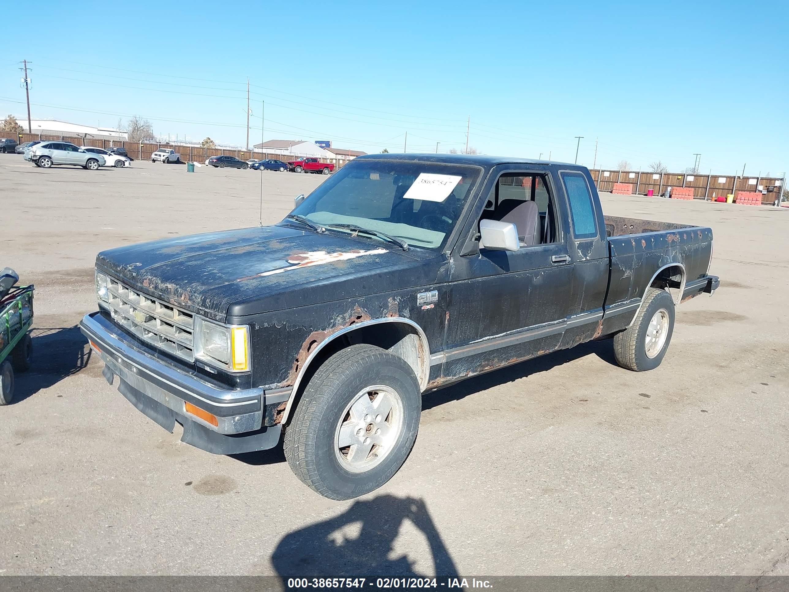 Photo 1 VIN: 1GCDT14B6F2255081 - CHEVROLET S-10 PICKUP 