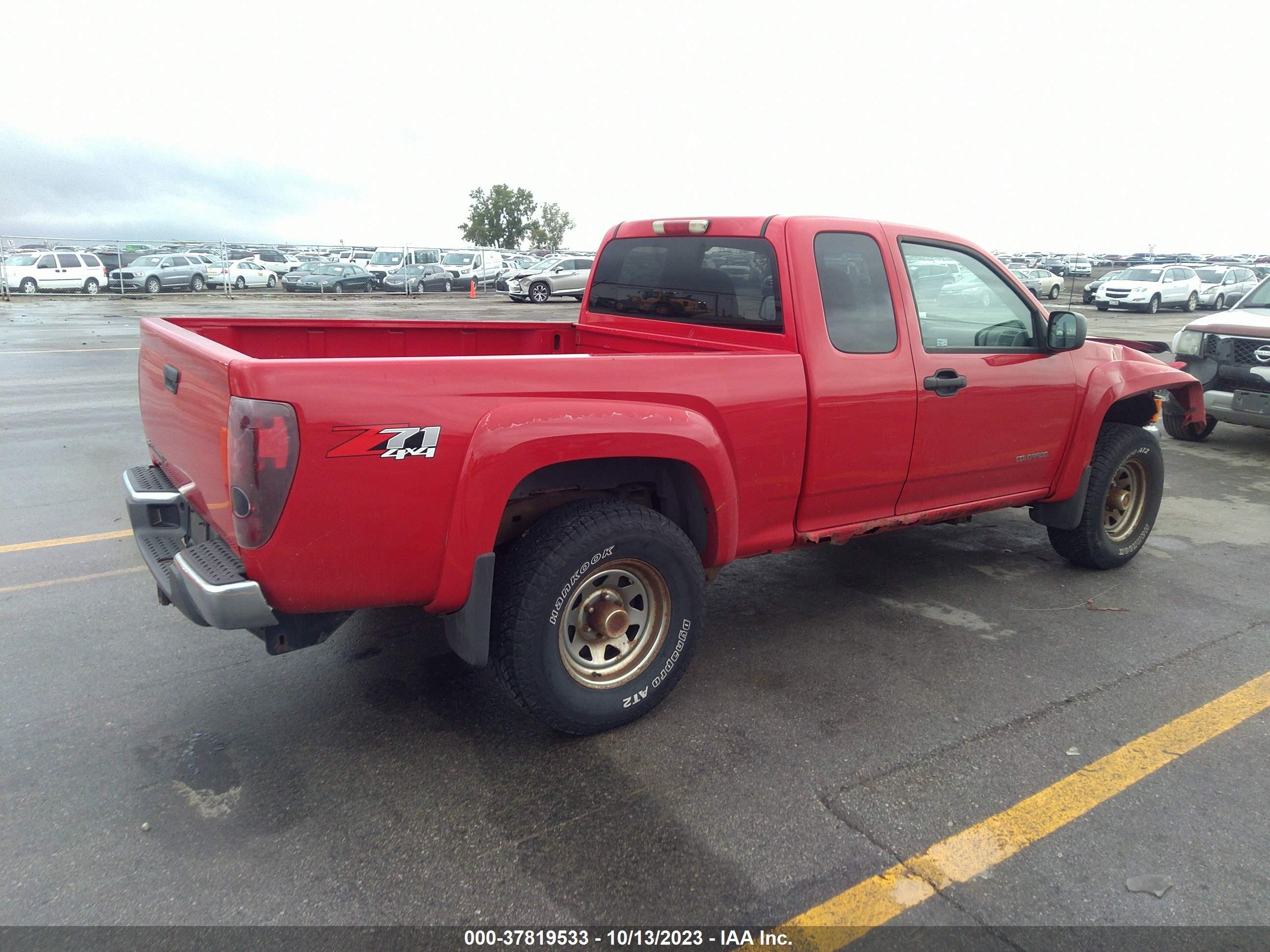 Photo 3 VIN: 1GCDT196058284664 - CHEVROLET COLORADO 