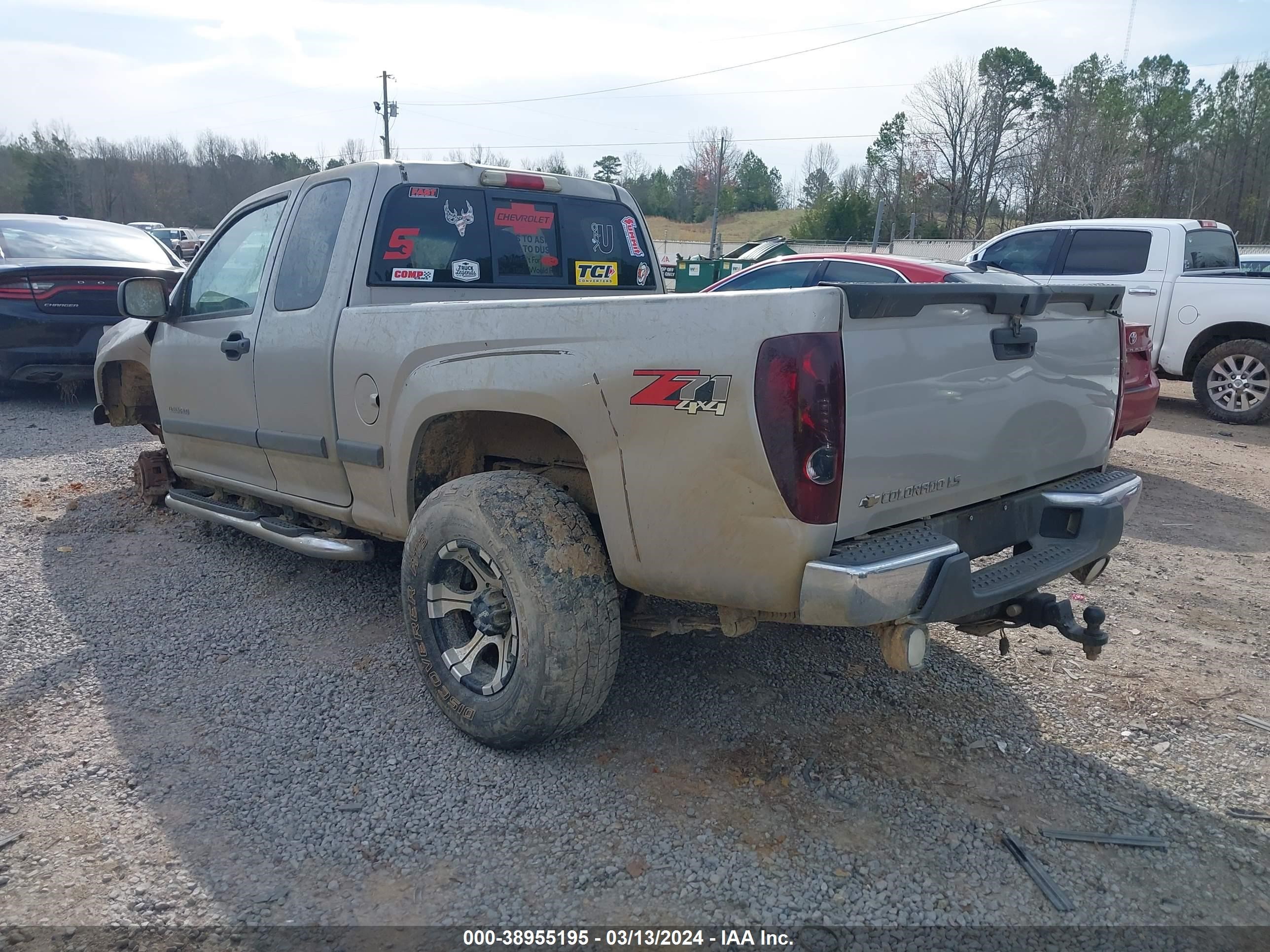 Photo 2 VIN: 1GCDT196548140302 - CHEVROLET COLORADO 