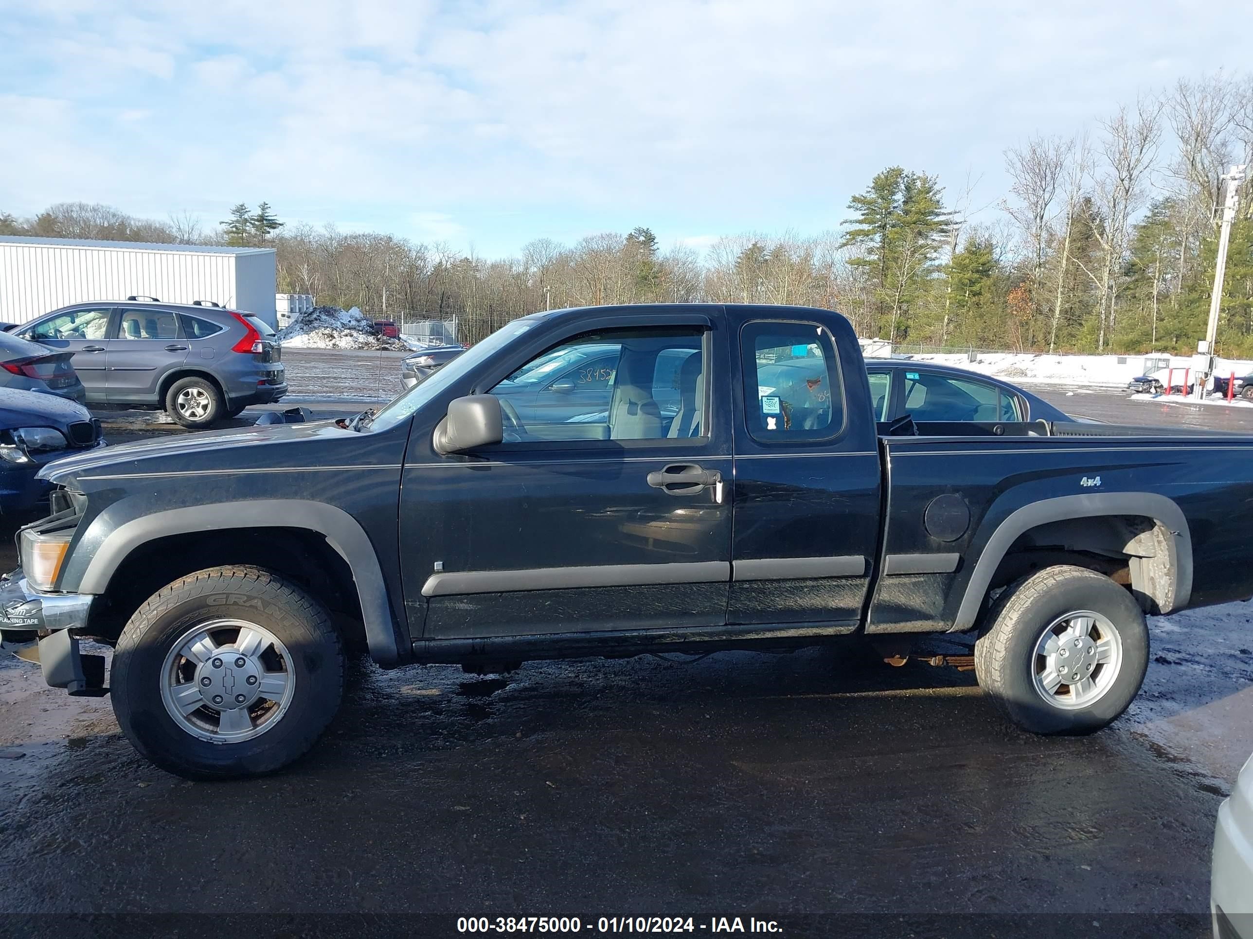 Photo 14 VIN: 1GCDT196668135726 - CHEVROLET COLORADO 