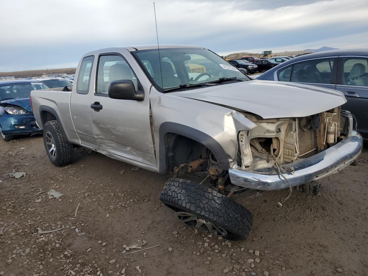 Photo 3 VIN: 1GCDT196668266610 - CHEVROLET COLORADO 