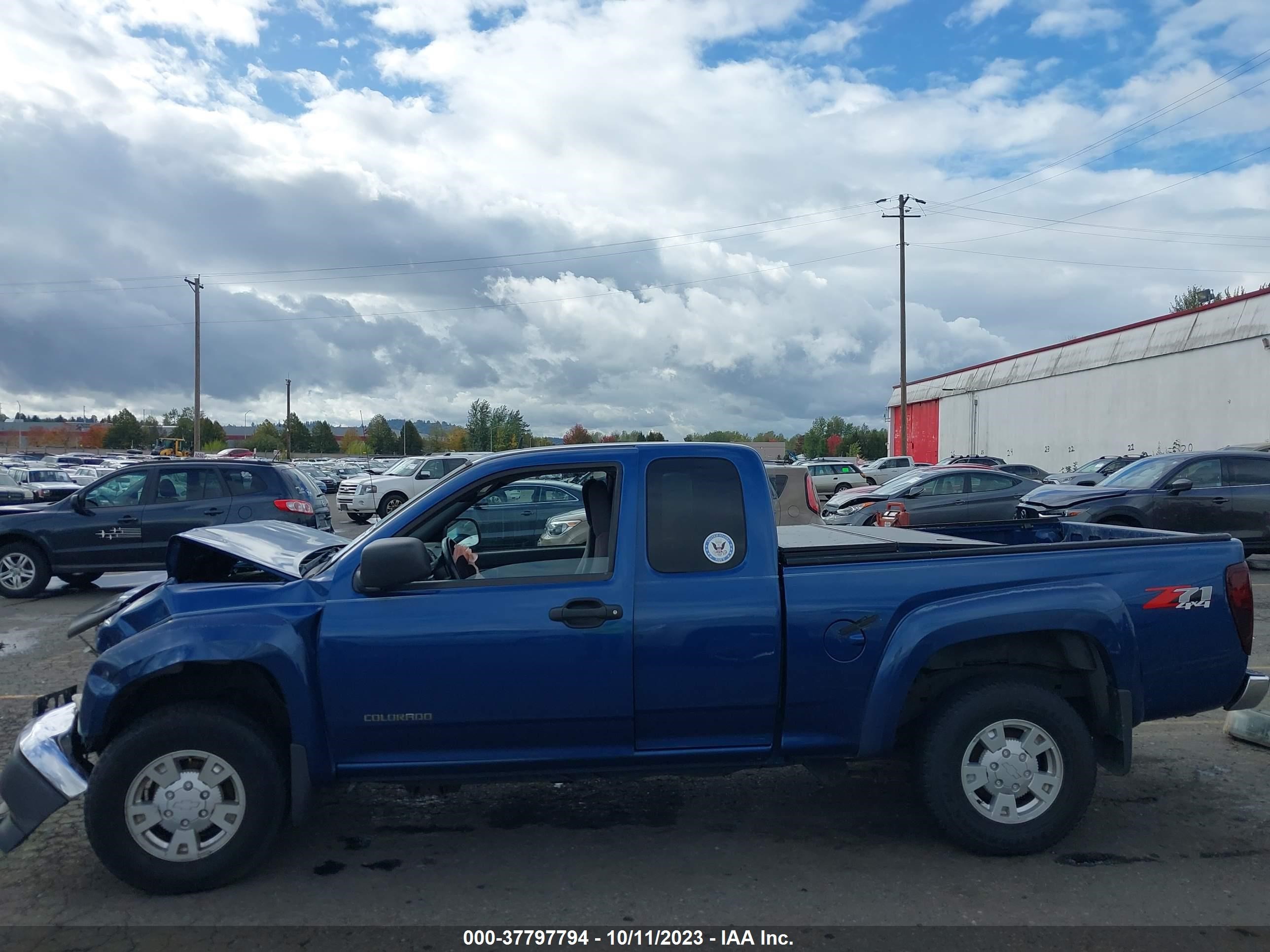 Photo 14 VIN: 1GCDT196858226978 - CHEVROLET COLORADO 