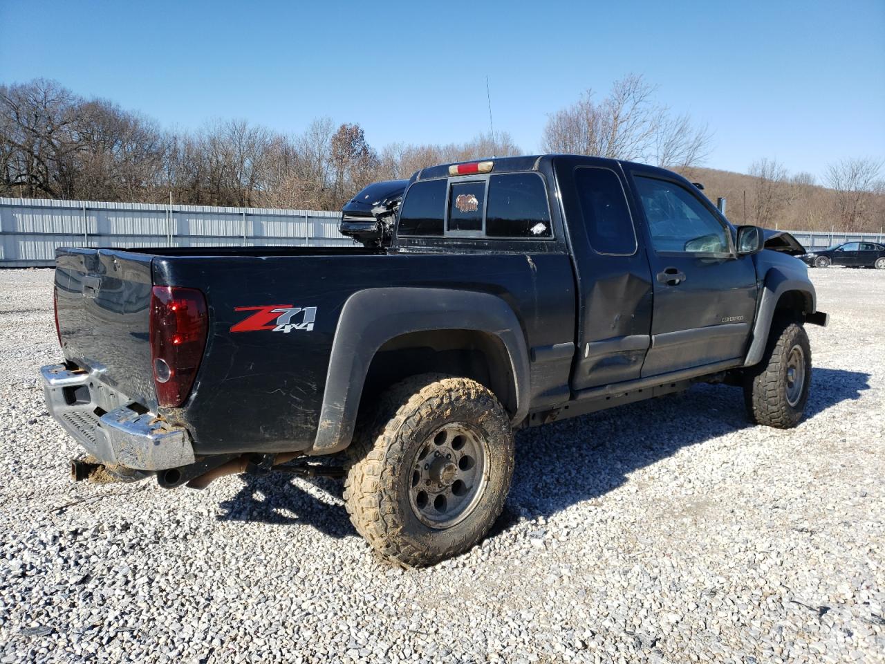 Photo 2 VIN: 1GCDT196958218064 - CHEVROLET COLORADO 