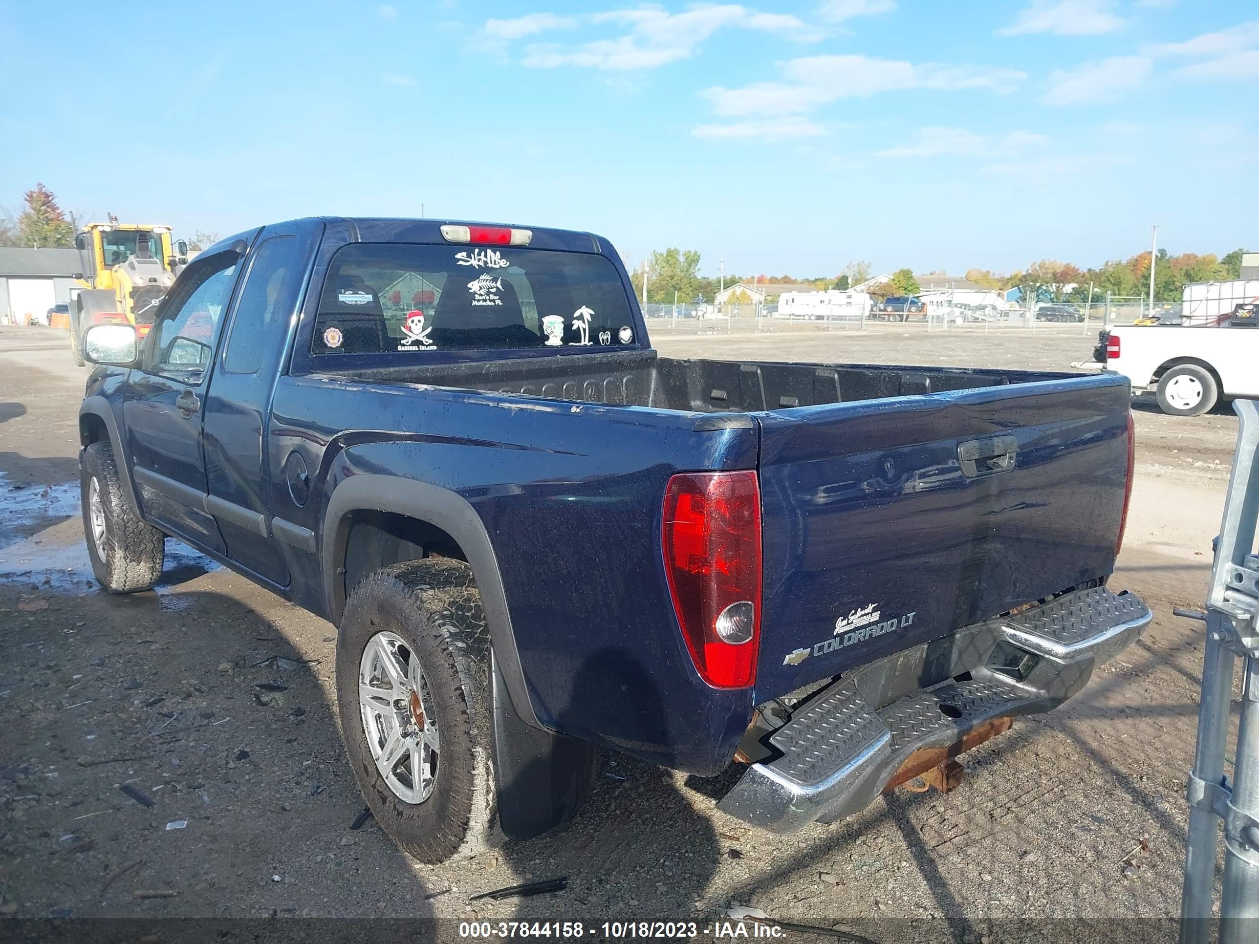 Photo 2 VIN: 1GCDT19E178171056 - CHEVROLET COLORADO 