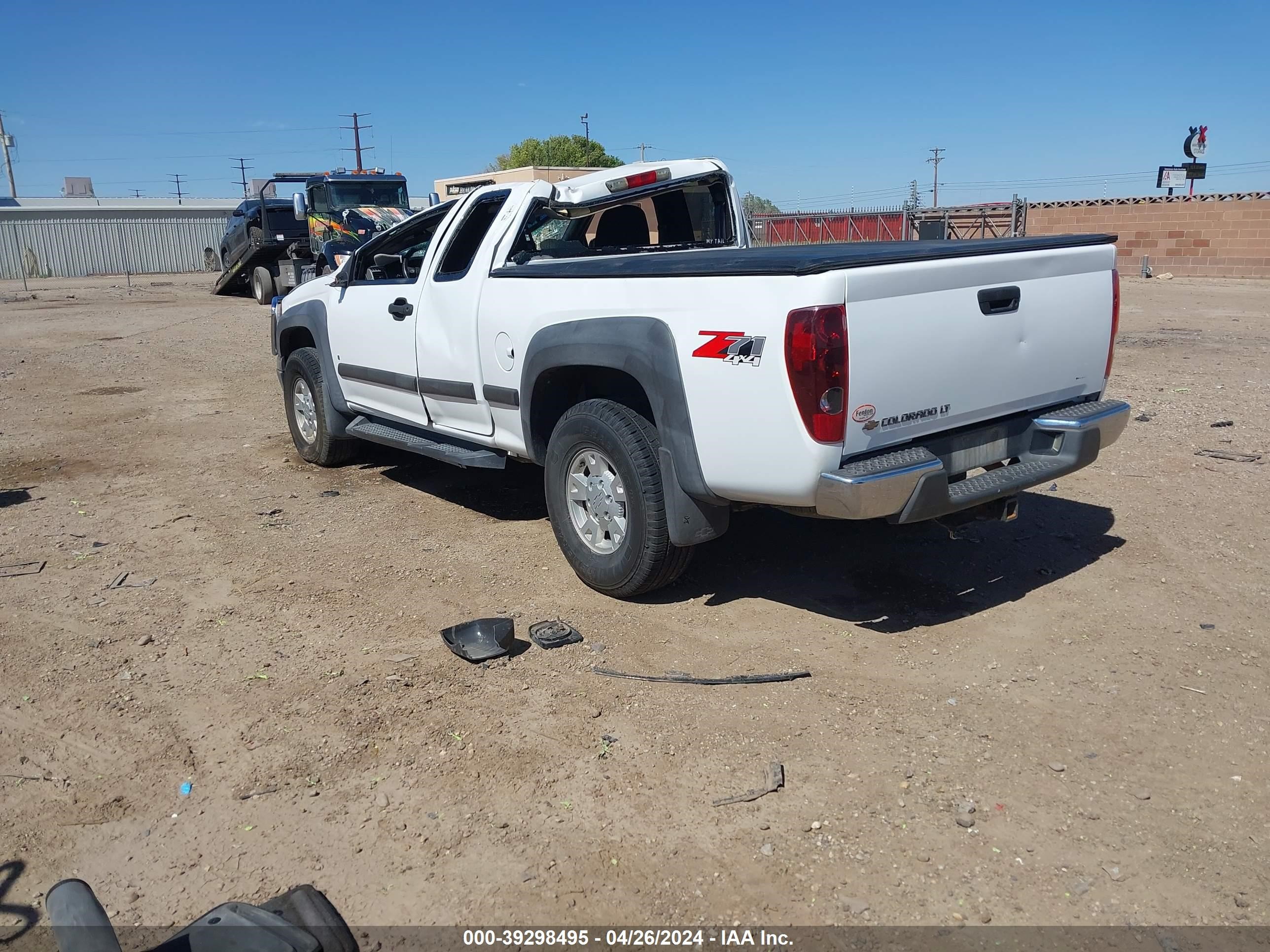 Photo 2 VIN: 1GCDT19E778249078 - CHEVROLET COLORADO 