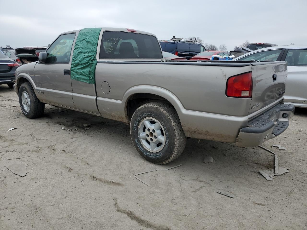 Photo 1 VIN: 1GCDT19W628127359 - CHEVROLET S-10 PICKUP 