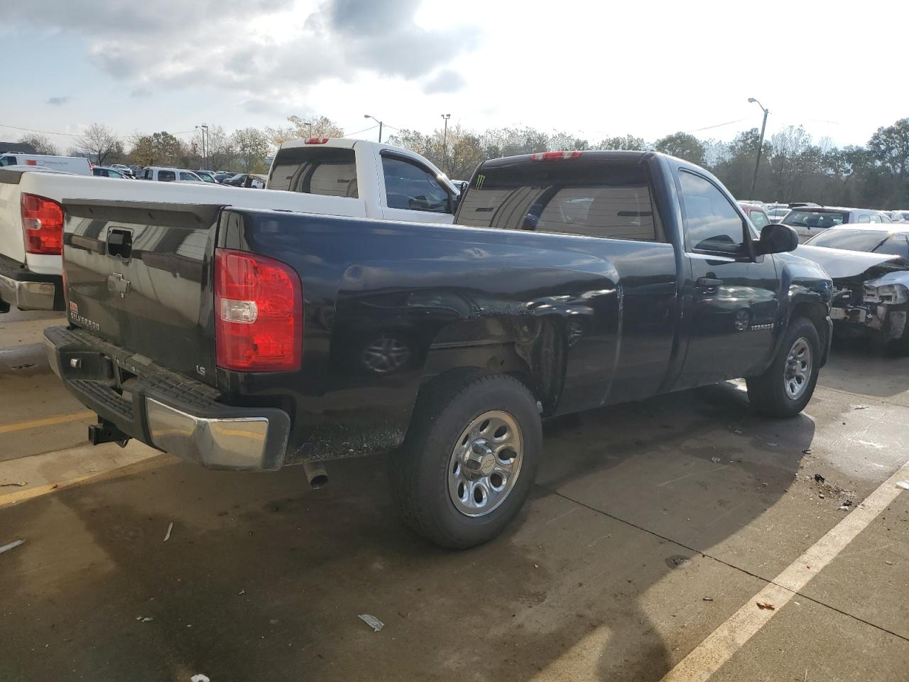 Photo 2 VIN: 1GCEC14C57Z532275 - CHEVROLET SILVERADO 