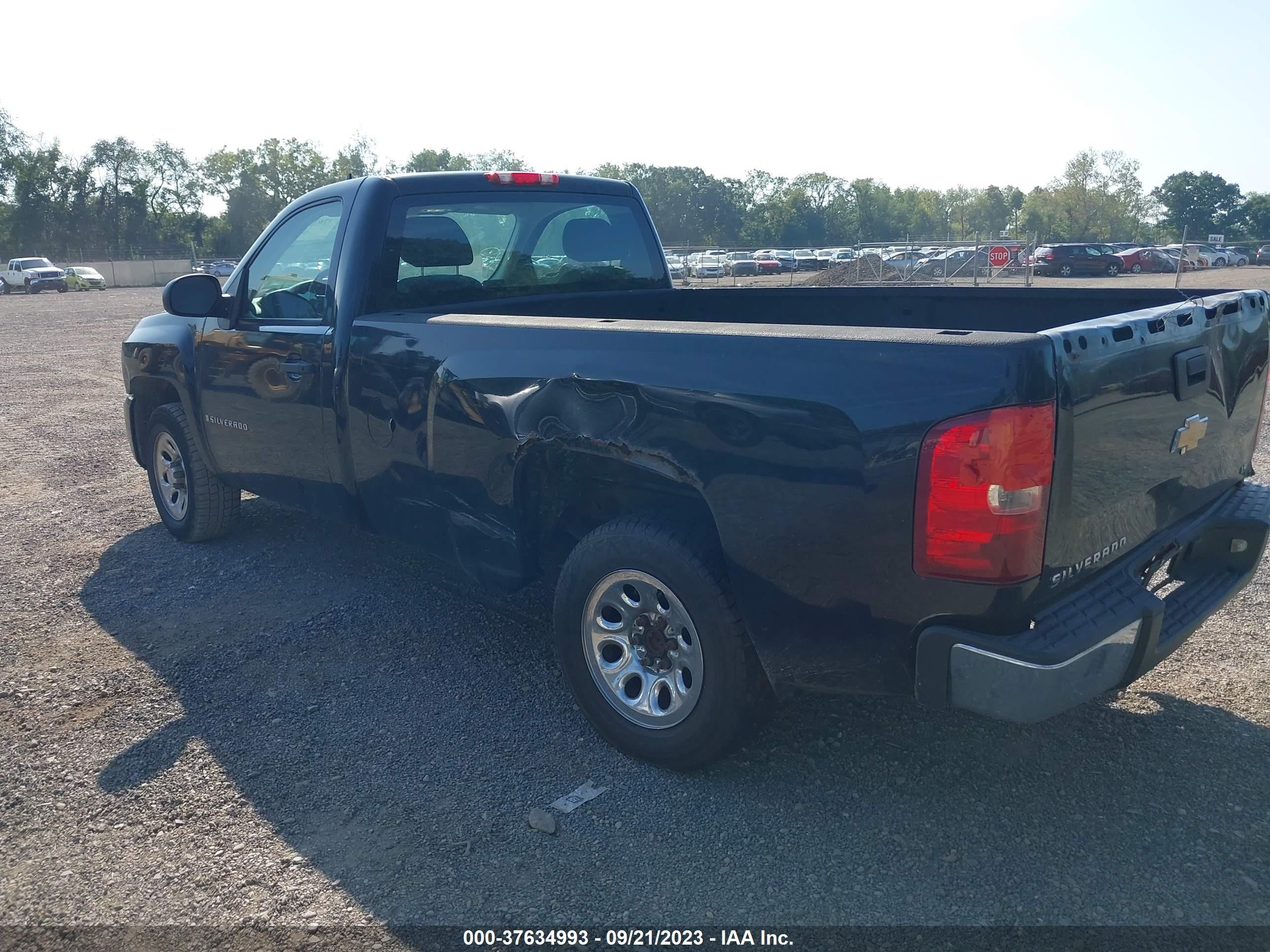 Photo 2 VIN: 1GCEC14C67E535127 - CHEVROLET SILVERADO 