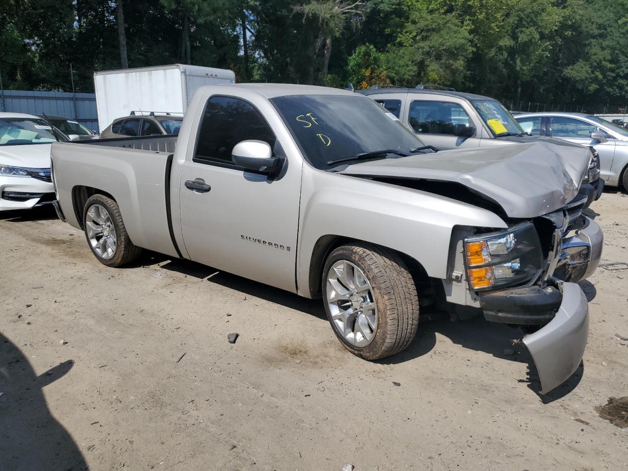 Photo 3 VIN: 1GCEC14C88Z200736 - CHEVROLET SILVERADO 