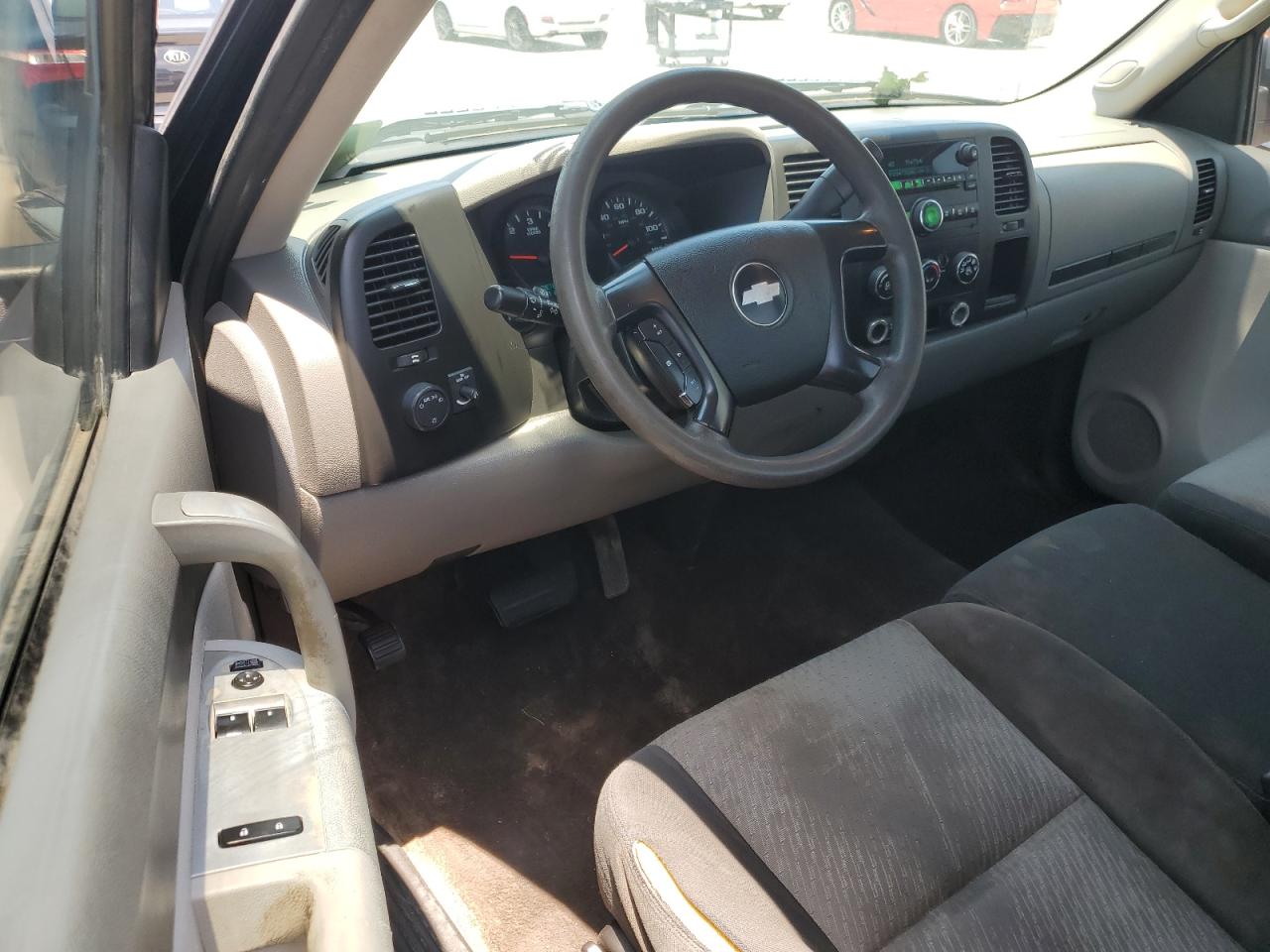 Photo 7 VIN: 1GCEC14CX9Z212632 - CHEVROLET SILVERADO 