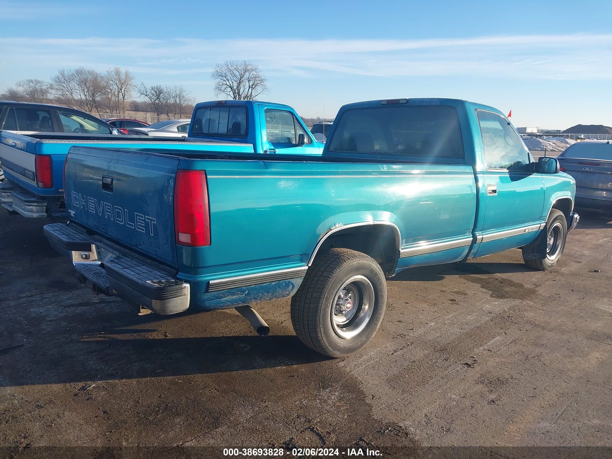 Photo 3 VIN: 1GCEC14R5VZ161829 - CHEVROLET S-10 PICKUP 