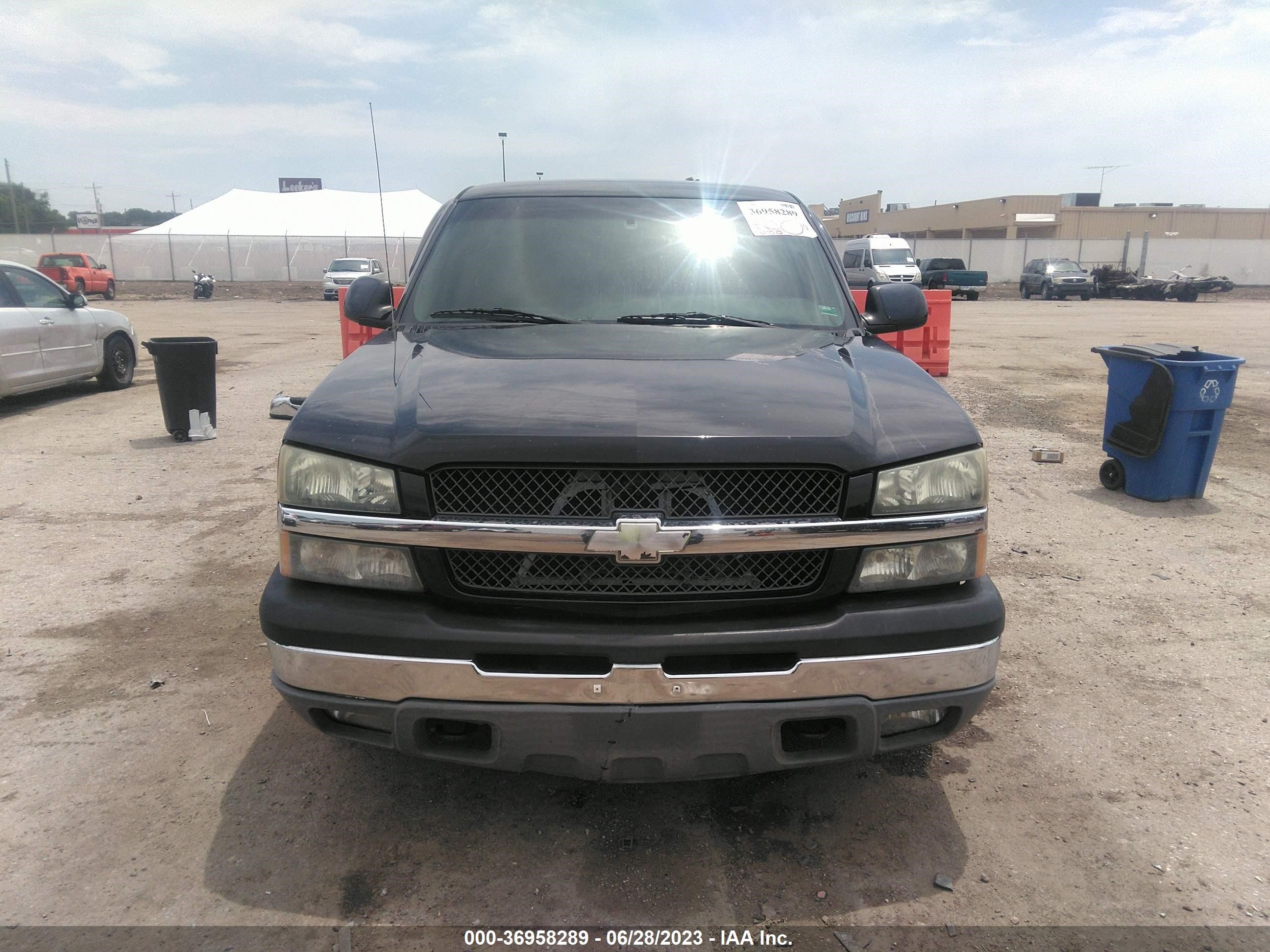 Photo 12 VIN: 1GCEC14T13Z338689 - CHEVROLET SILVERADO 