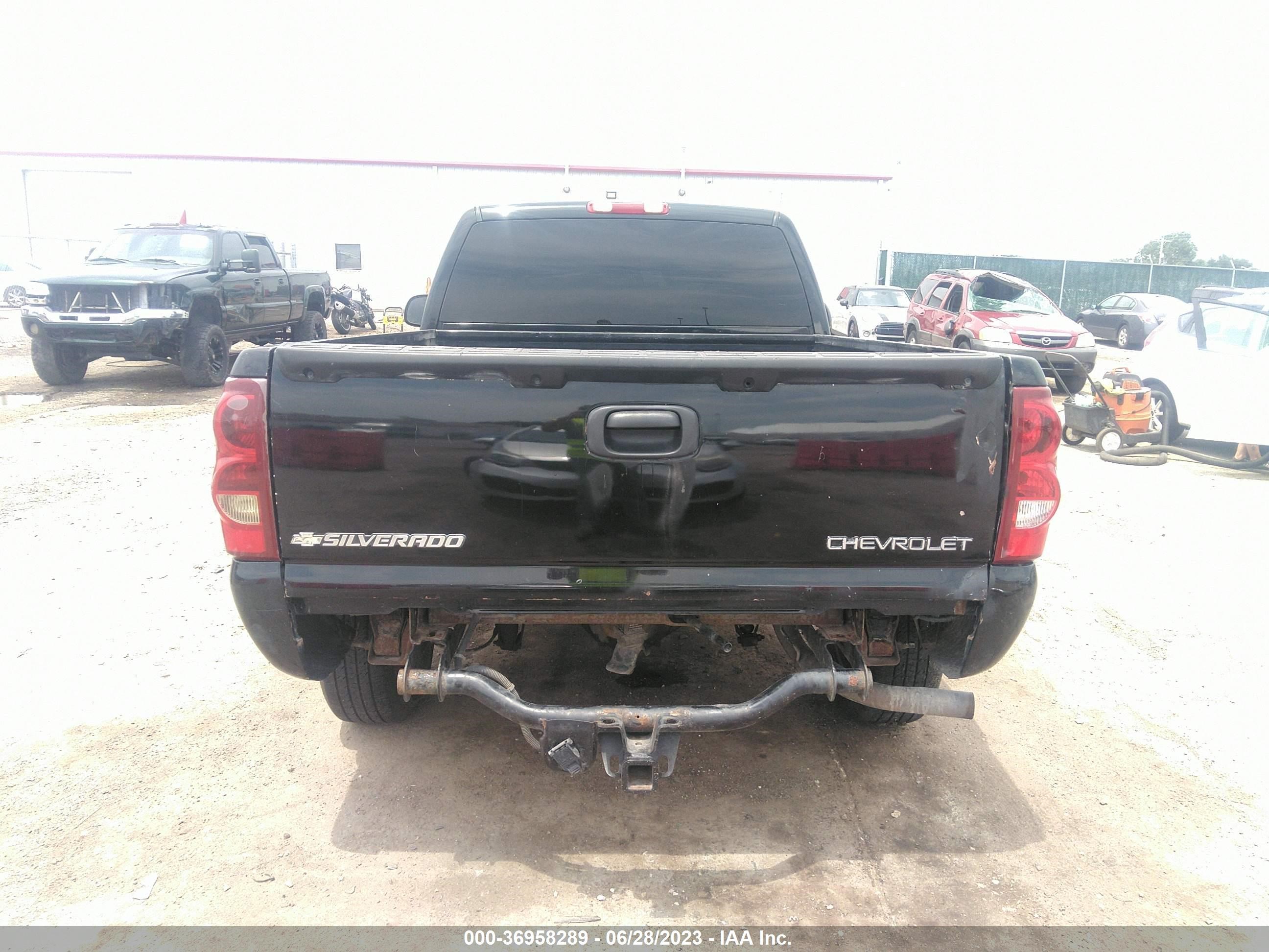 Photo 16 VIN: 1GCEC14T13Z338689 - CHEVROLET SILVERADO 