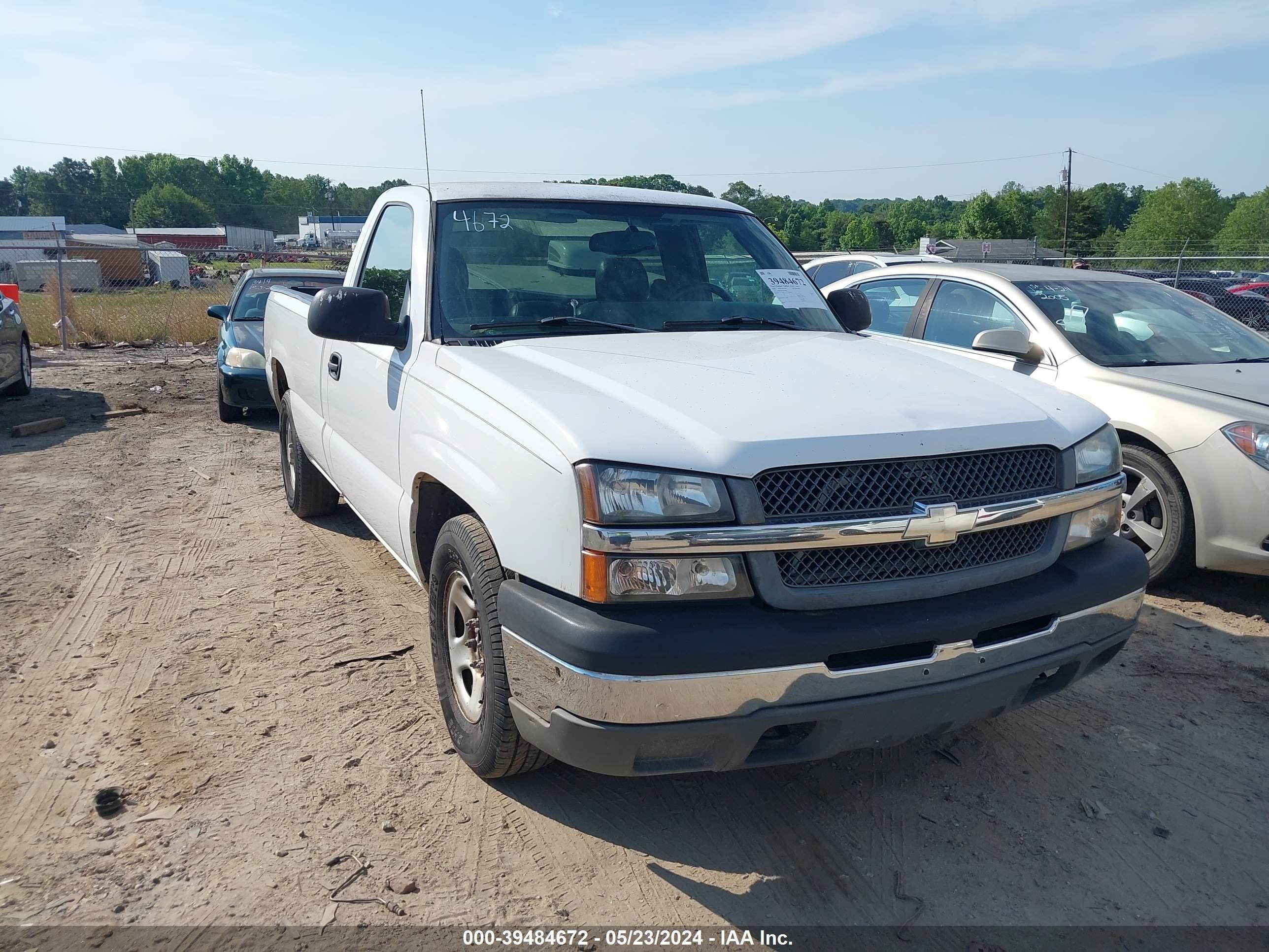 Photo 0 VIN: 1GCEC14T14E196966 - CHEVROLET SILVERADO 