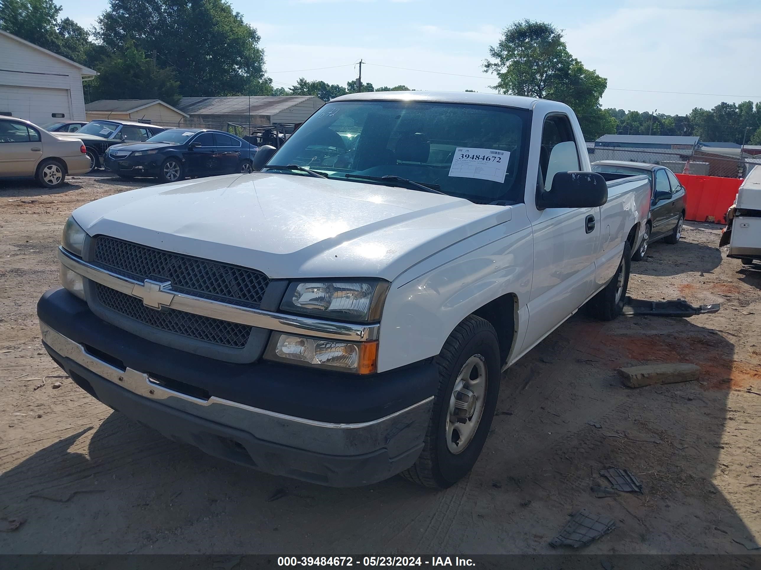 Photo 1 VIN: 1GCEC14T14E196966 - CHEVROLET SILVERADO 