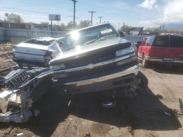 Photo 4 VIN: 1GCEC14T1YZ187389 - CHEVROLET SILVERADO 