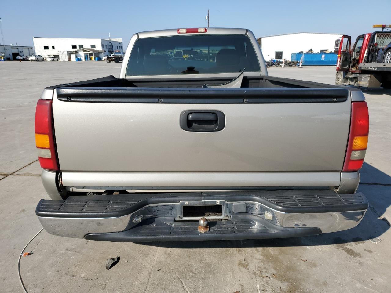 Photo 5 VIN: 1GCEC14T22Z107055 - CHEVROLET SILVERADO 