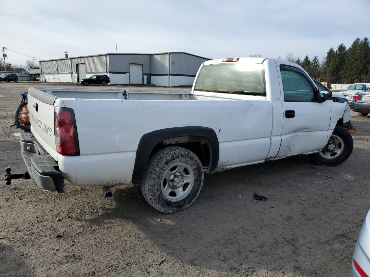 Photo 2 VIN: 1GCEC14T44Z336128 - CHEVROLET SILVERADO 