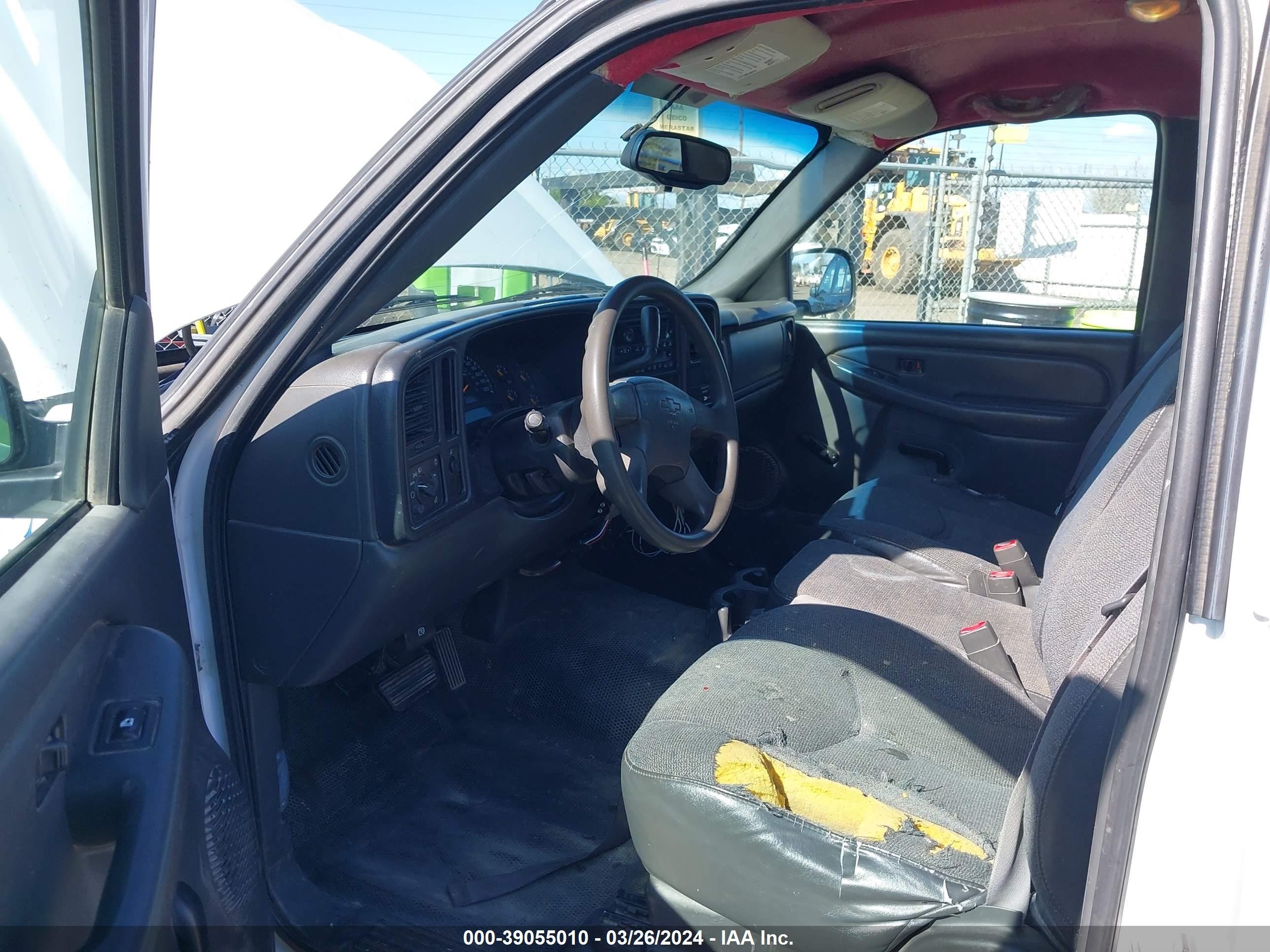 Photo 4 VIN: 1GCEC14T54Z296576 - CHEVROLET SILVERADO 