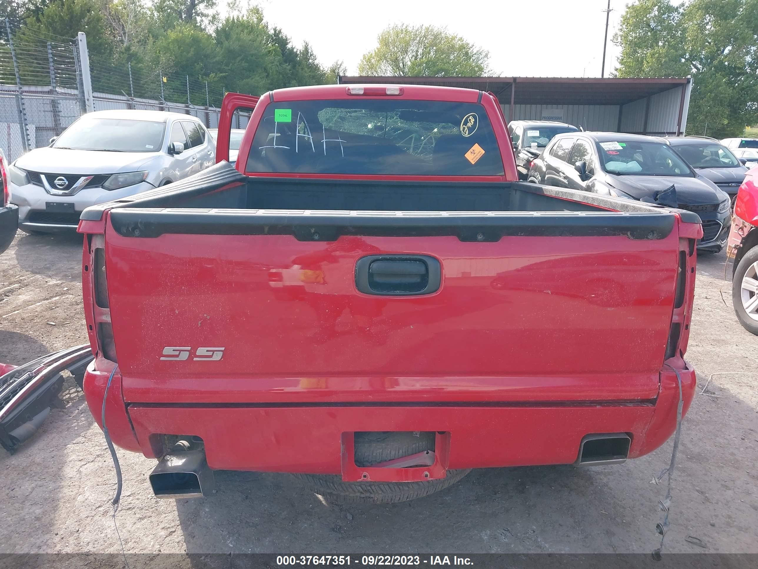 Photo 15 VIN: 1GCEC14T66Z106917 - CHEVROLET SILVERADO 