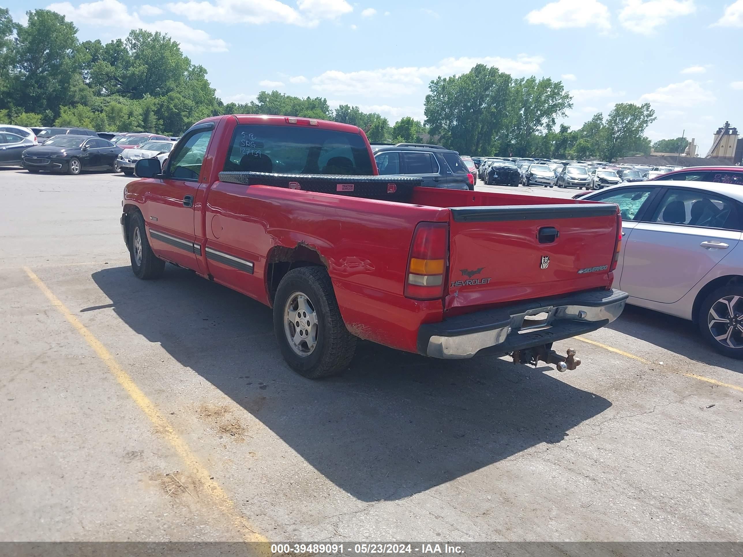 Photo 2 VIN: 1GCEC14TXXE127939 - CHEVROLET SILVERADO 