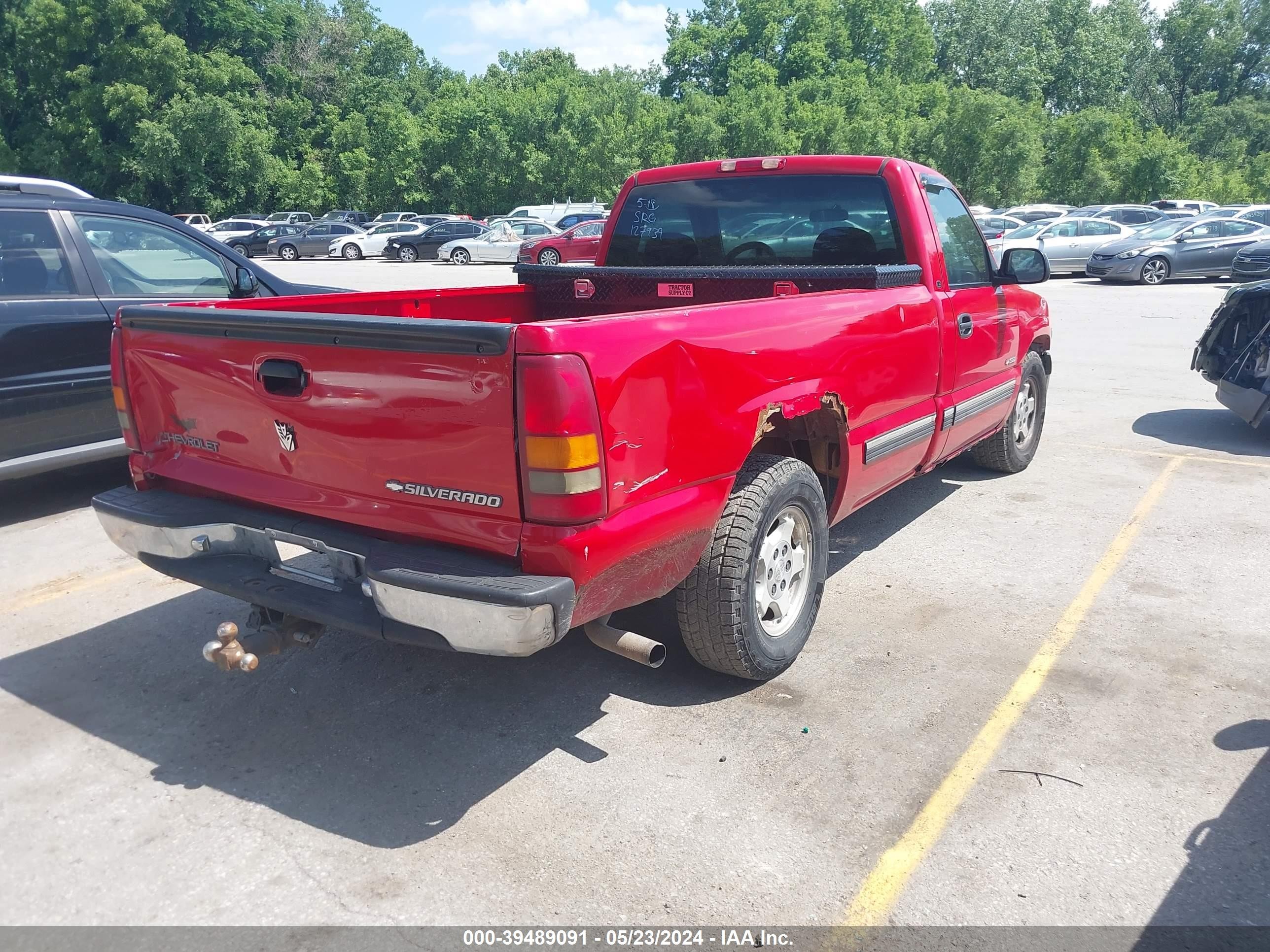 Photo 3 VIN: 1GCEC14TXXE127939 - CHEVROLET SILVERADO 