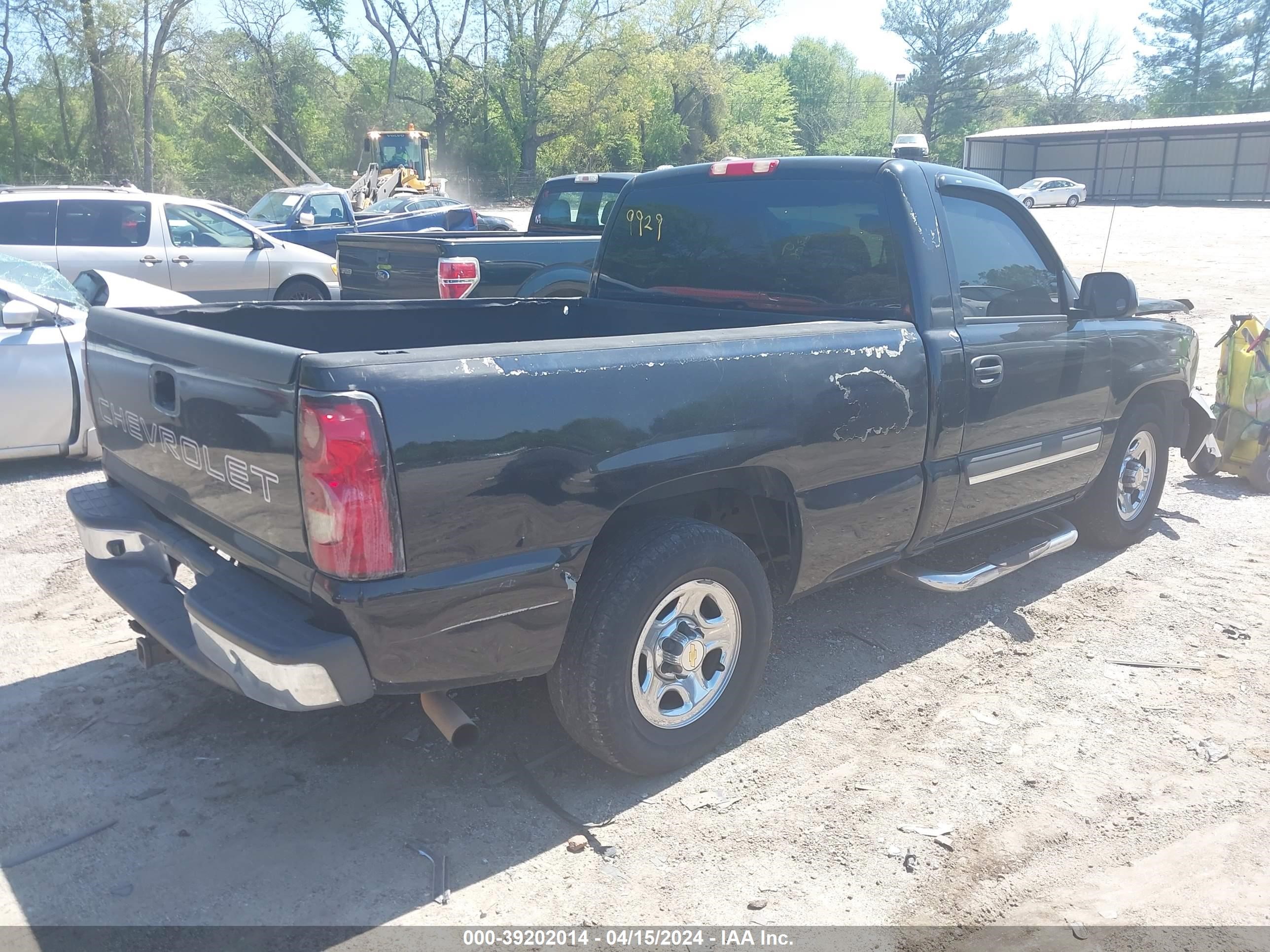 Photo 3 VIN: 1GCEC14V04Z309929 - CHEVROLET SILVERADO 