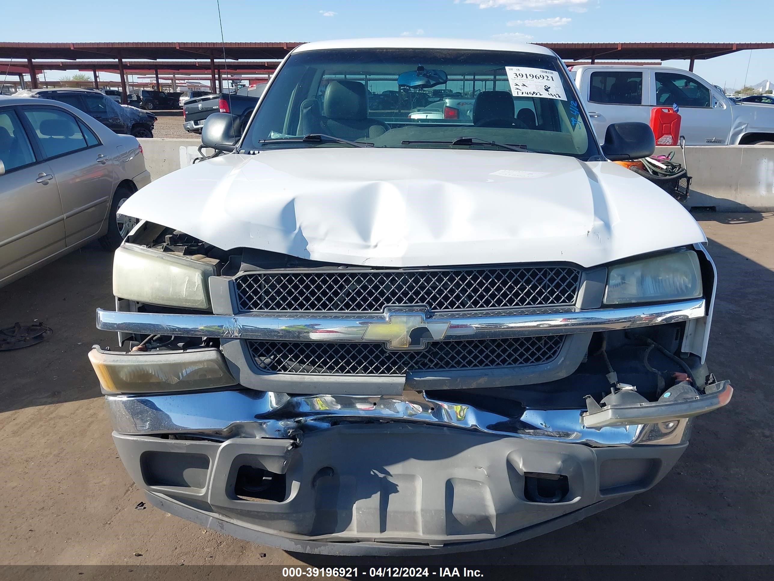 Photo 11 VIN: 1GCEC14V05Z112843 - CHEVROLET SILVERADO 