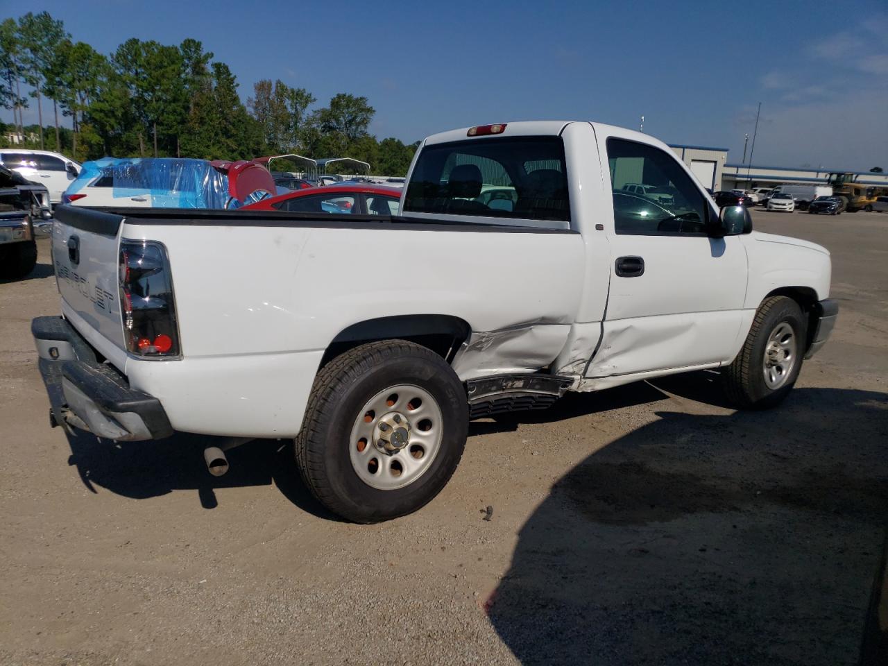 Photo 2 VIN: 1GCEC14V05Z272690 - CHEVROLET SILVERADO 