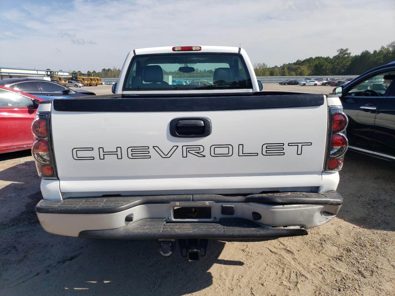 Photo 5 VIN: 1GCEC14V05Z272690 - CHEVROLET SILVERADO 