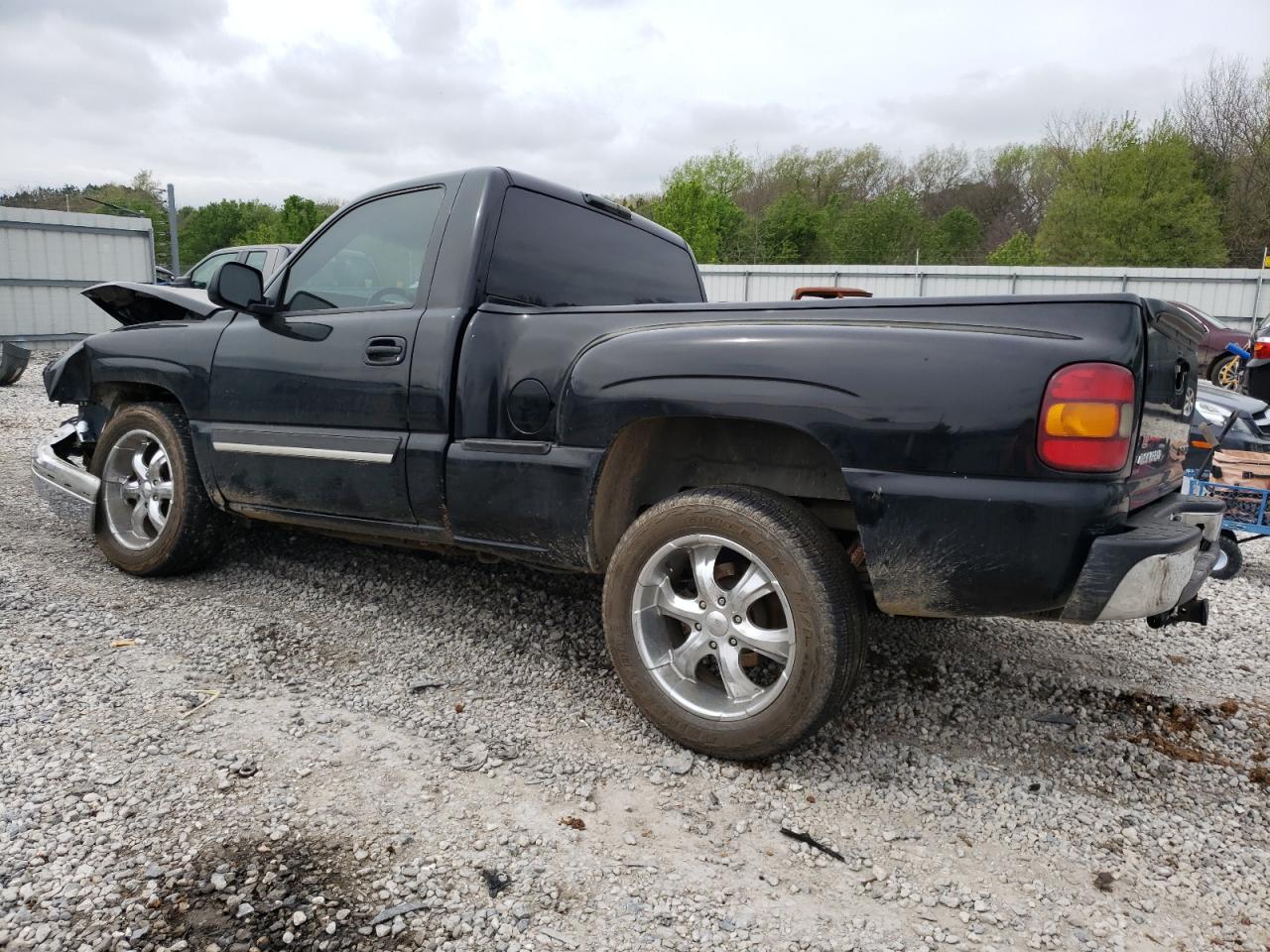 Photo 1 VIN: 1GCEC14V13Z288829 - CHEVROLET SILVERADO 