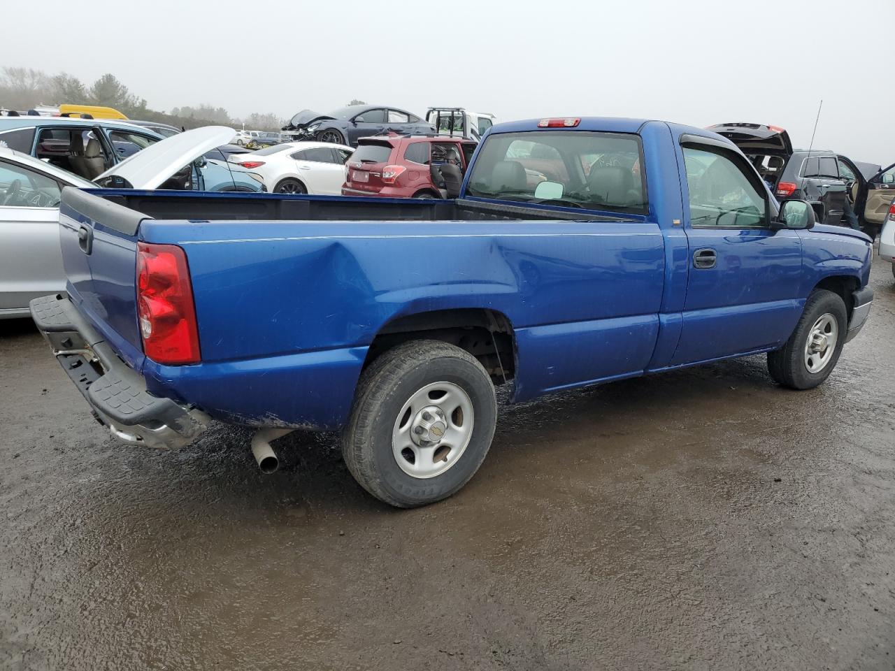 Photo 2 VIN: 1GCEC14V23E380071 - CHEVROLET SILVERADO 