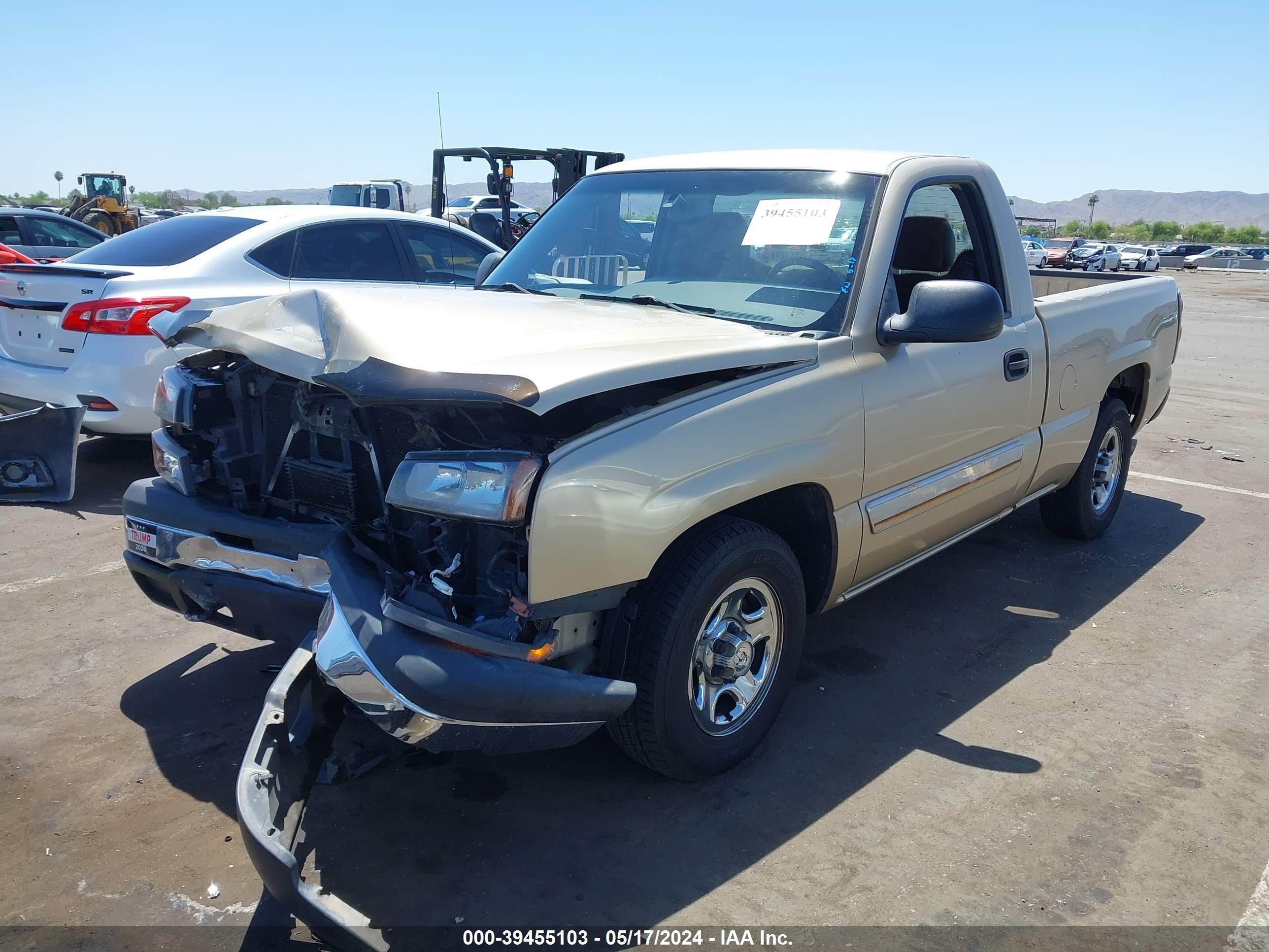 Photo 1 VIN: 1GCEC14V24Z170807 - CHEVROLET SILVERADO 